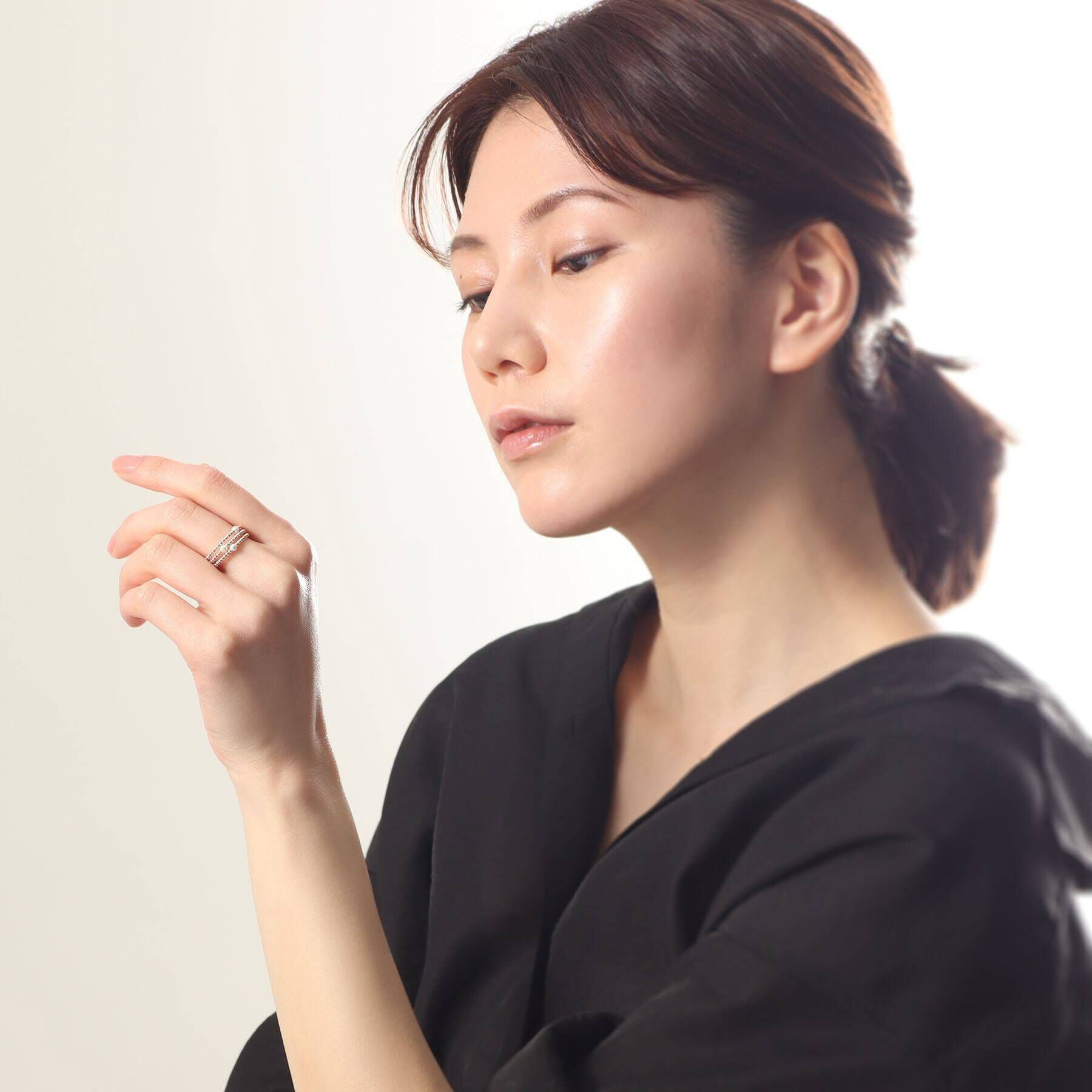 COCOSHNIK「K10パール シェイプメモリー リング」|リング|