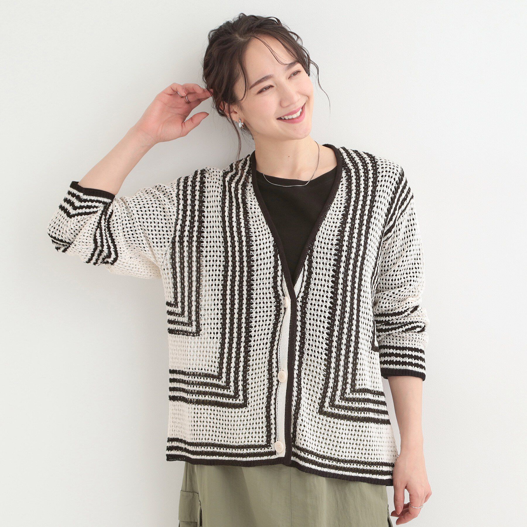 SHOO･LA･RUE「大人カジュアルなコーデに 配色クロシェ編み風カーディガン」|カーディガン|