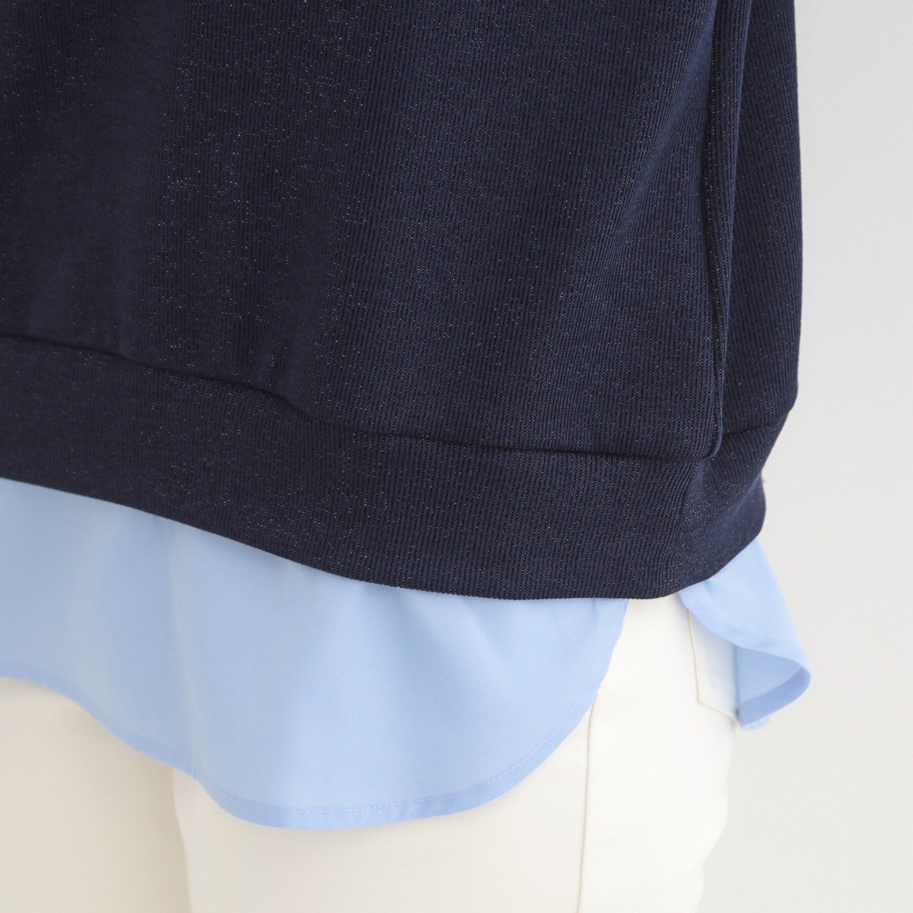 SHOO･LA･RUE「【洗濯機可/S-LL】1枚でサマ見え ラメニットソー レイヤード風トップス」|Tシャツ・カットソー|