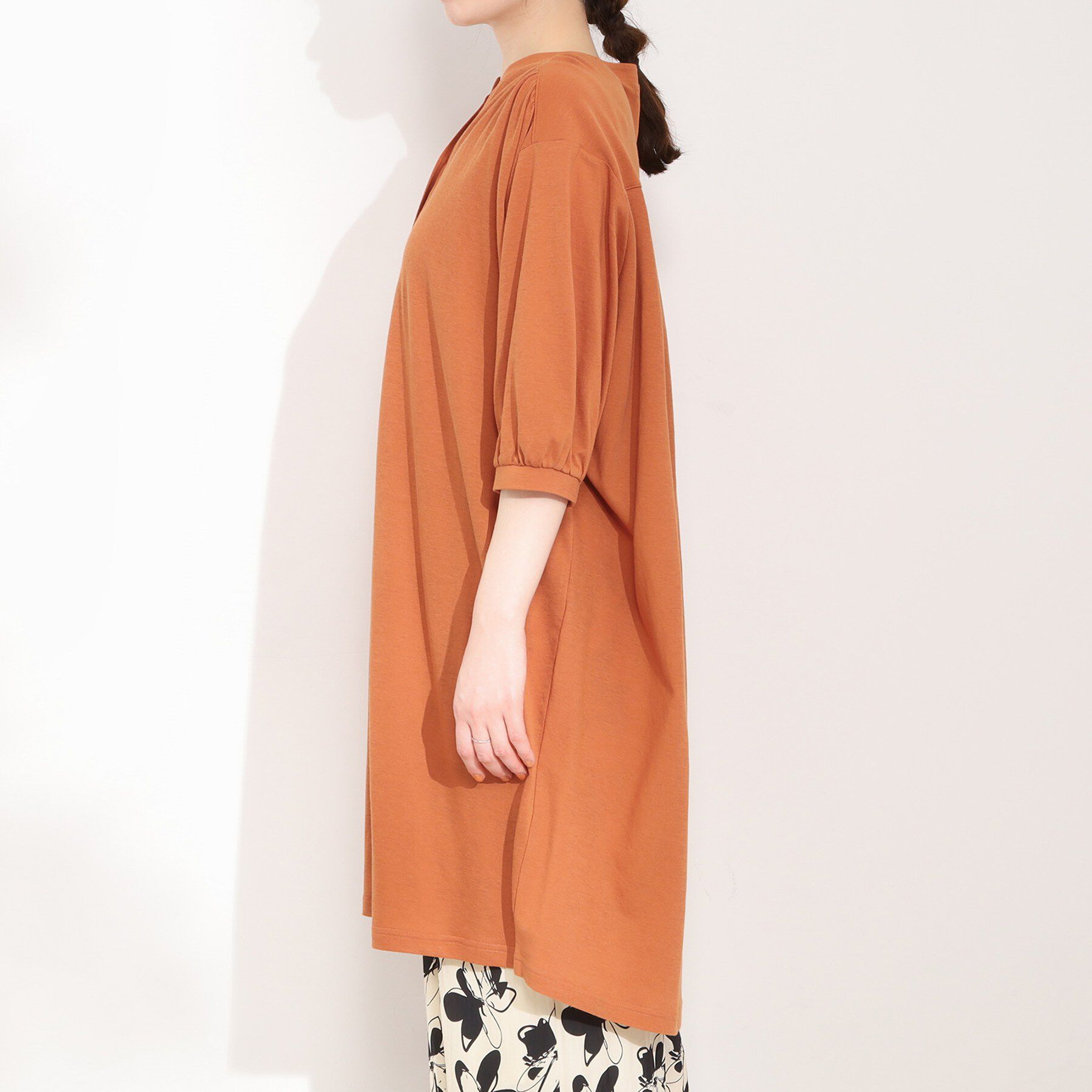 SHOO･LA･RUE「【洗濯機可/S-LL】カットツイルキーネックシャツワンピ」|ワンピース|