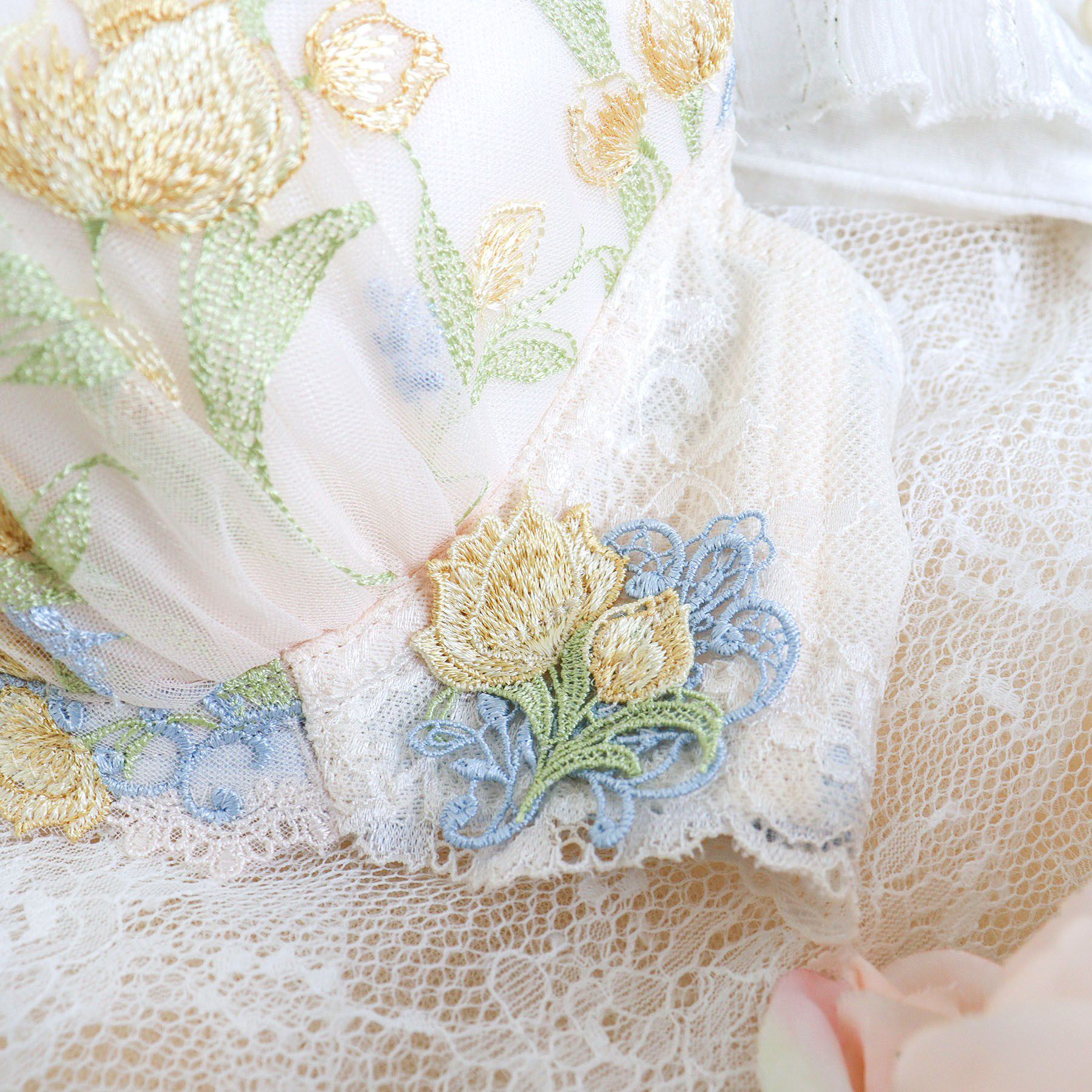 Risa Magli「ラリッサ ブラジャー（E-F）＜N Make Type＞」|インナー|