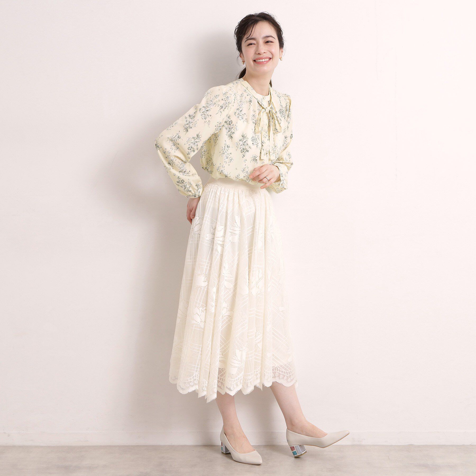 ITS&rsquo;DEMO「【洗濯機OK】花柄ボウタイブラウス」|シャツ・ブラウス|