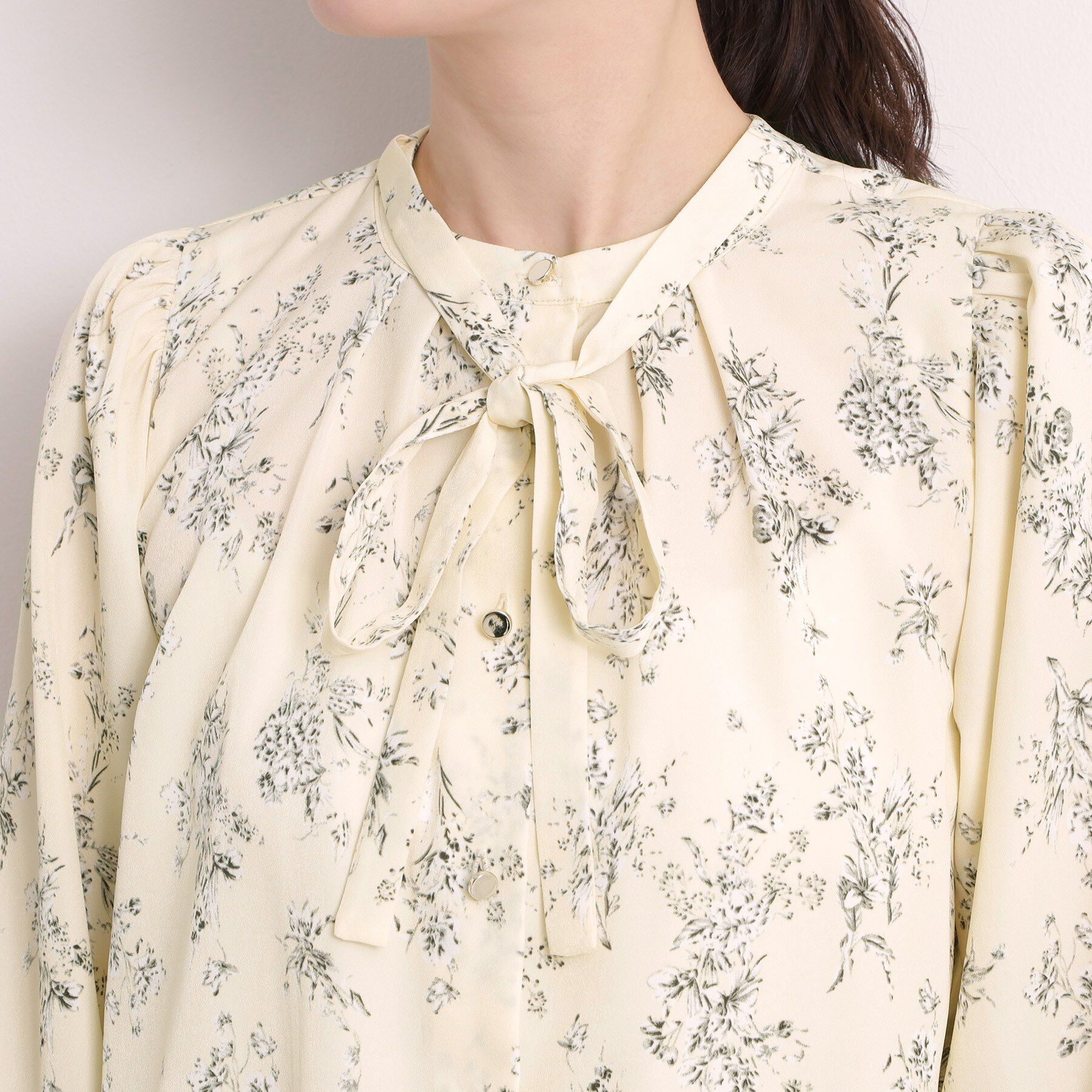 ITS&rsquo;DEMO「【洗濯機OK】花柄ボウタイブラウス」|シャツ・ブラウス|