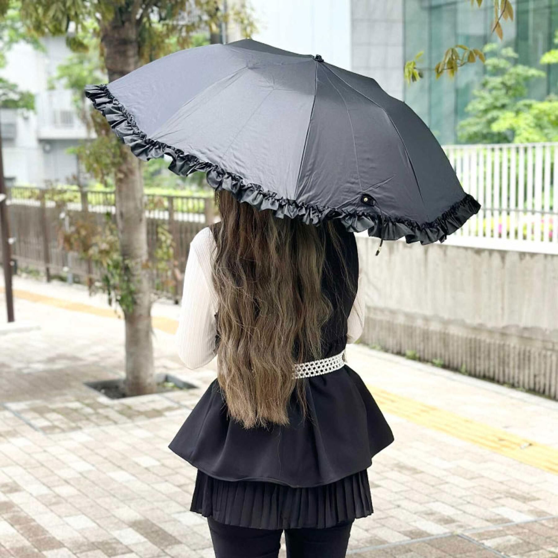 Ober Tashe「pink trick/ピンクトリック　遮光率100％！フリル折りたたみ日傘（晴雨兼用）」|傘|ブラック(019)