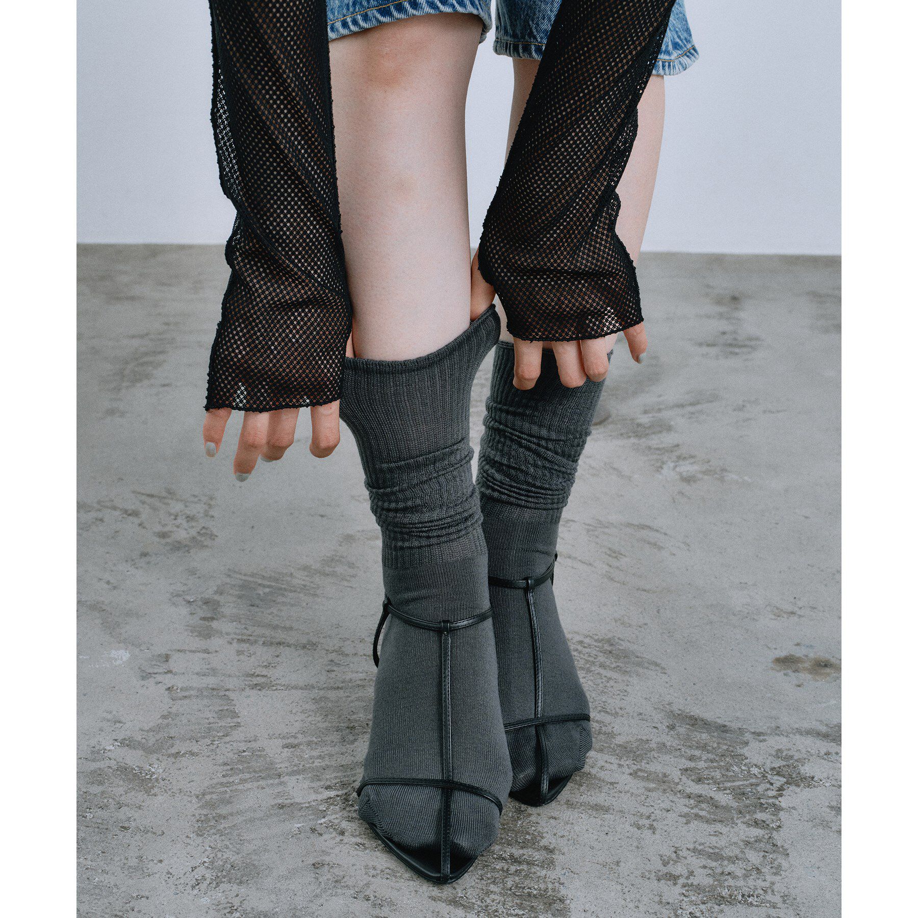 CODE A「piedi nudi｜WOOLY RICHEL RIB」|ソックス|チャコールグレー(0