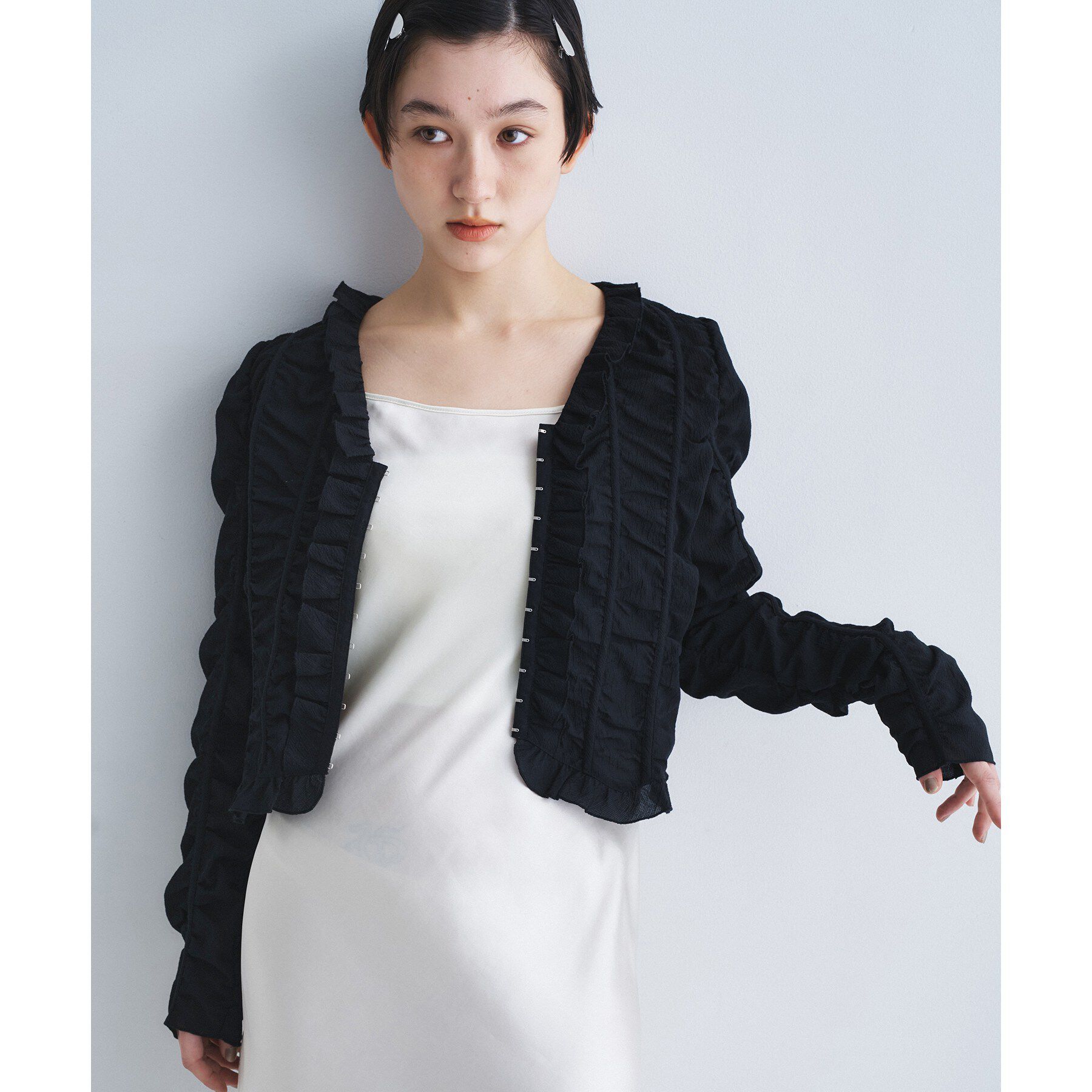 CODE A「dobby ruffle blouse」|シャツ・ブラウス|ブラック(019)