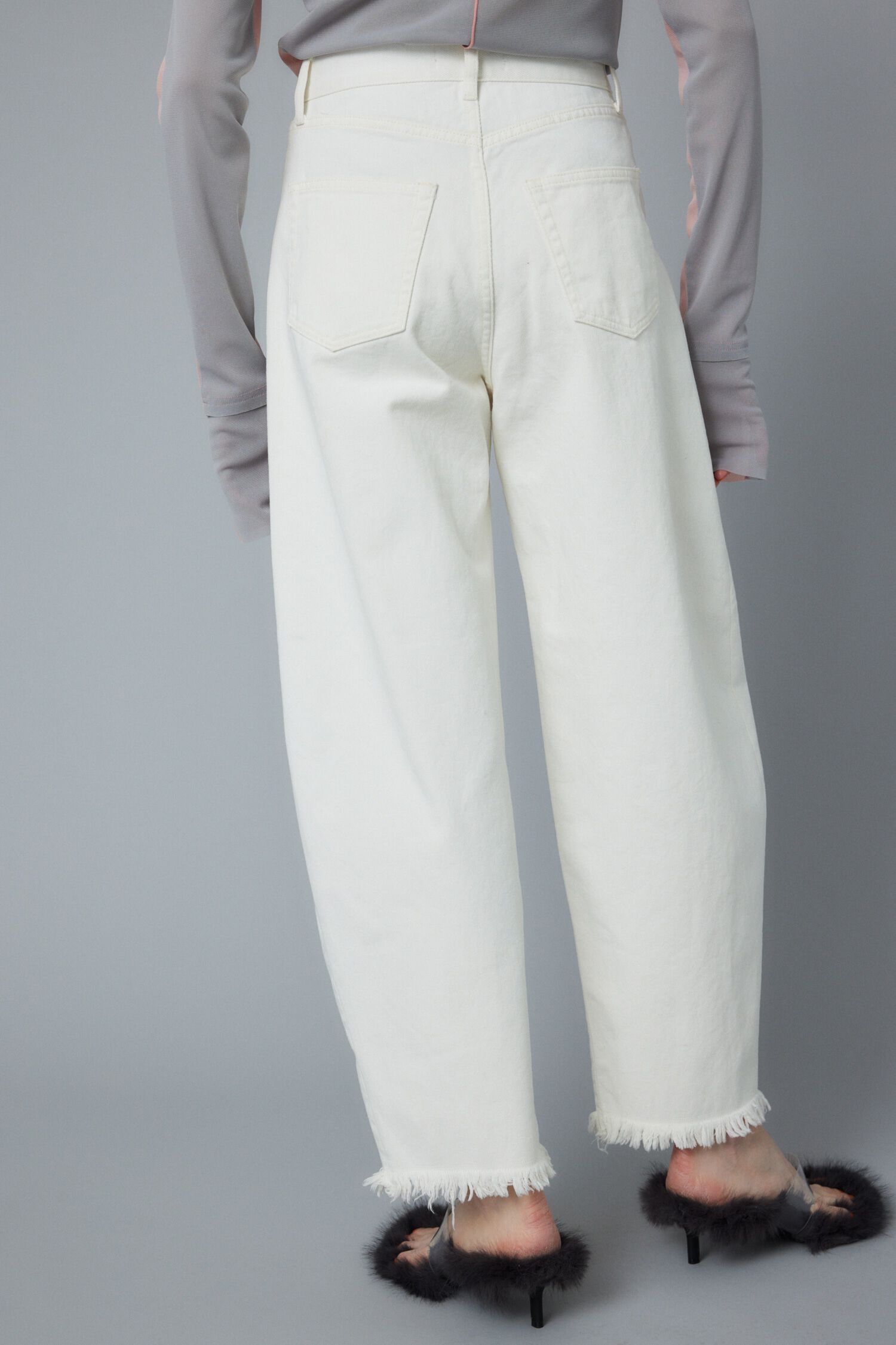 HeRIN.CYE「Cocoon crash hem denim pants」|デニム|