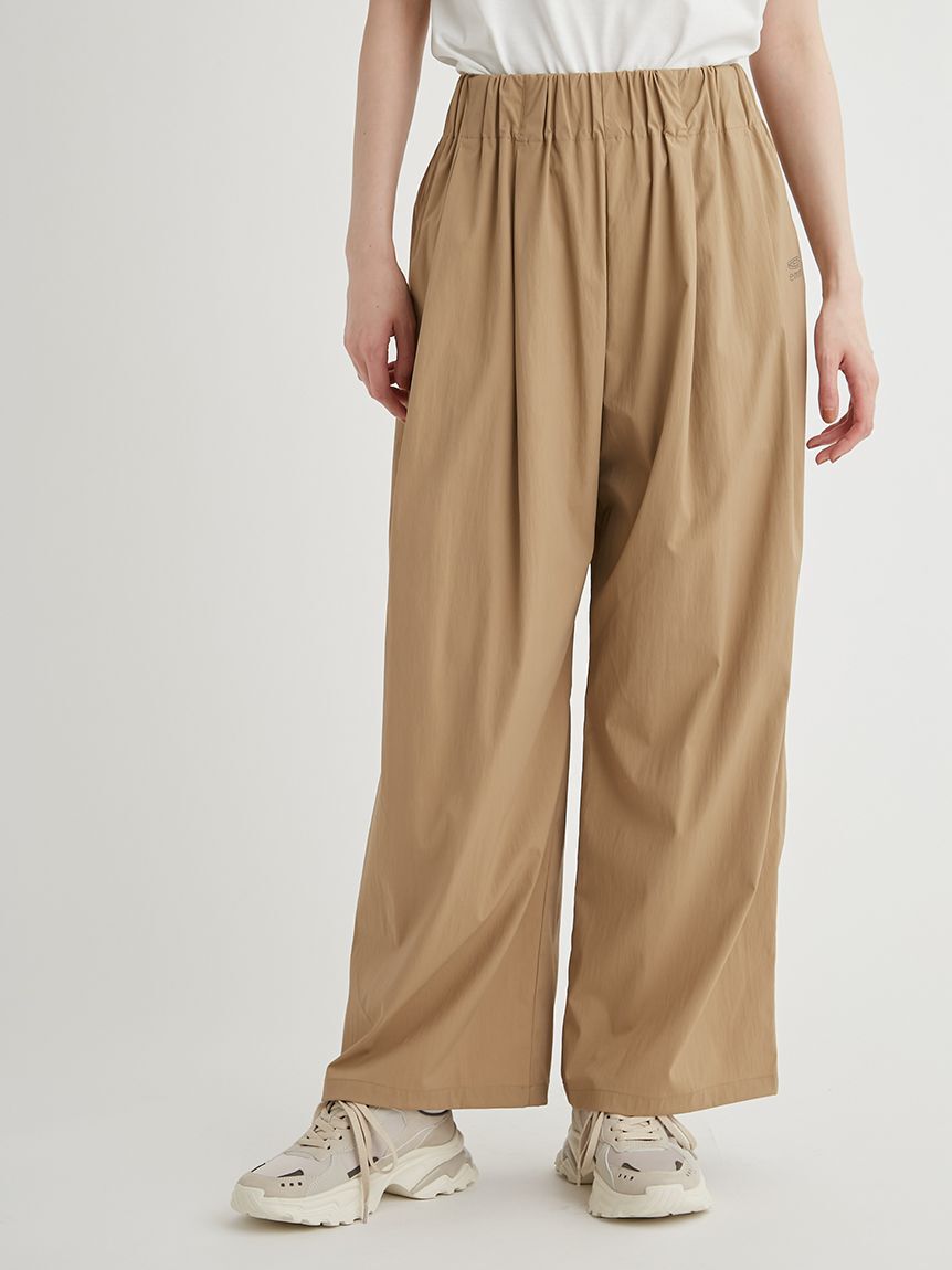 KEEN「【emmi&times;KEEN】GATHER TUCK PANTS」|チノ|