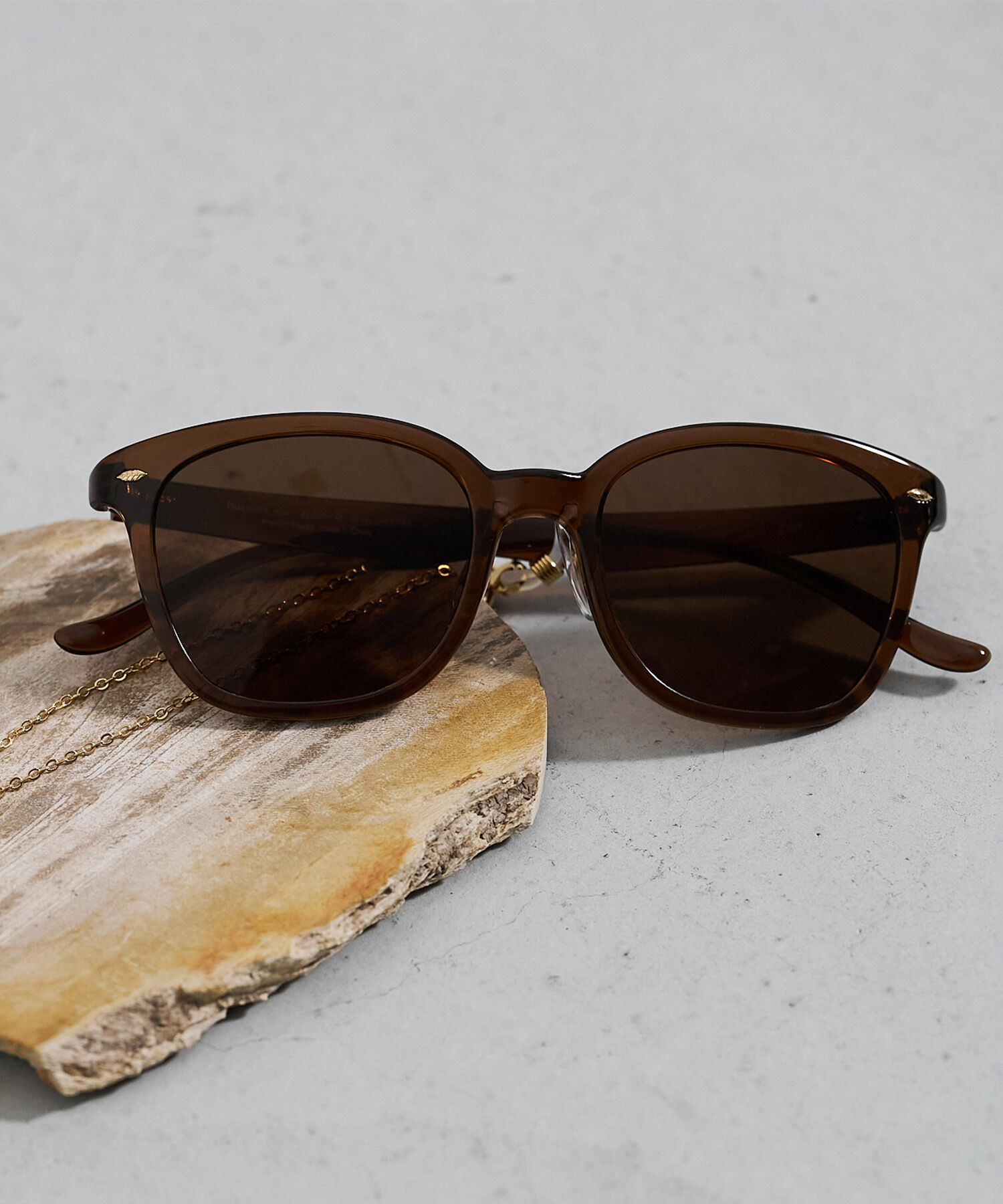  「ウェリントン型 サングラス｜黒縁フレーム｜べっ甲フレーム｜紫外線対策｜Zoff｜SUNGLASSES」|サングラス|