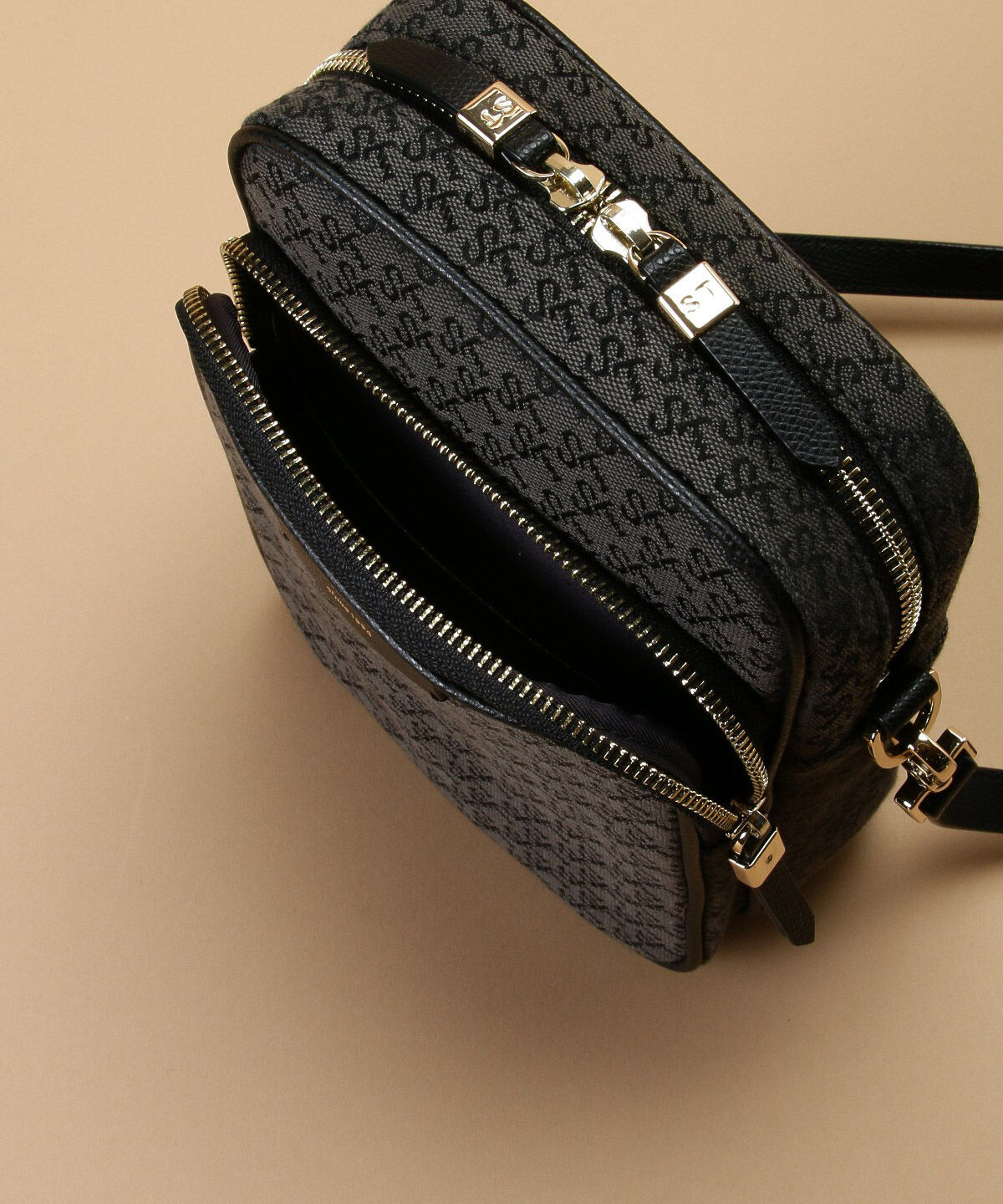 Samantha Thavasa「ST Jacquard サック デ プール」|ショルダー・メッセンジャー|