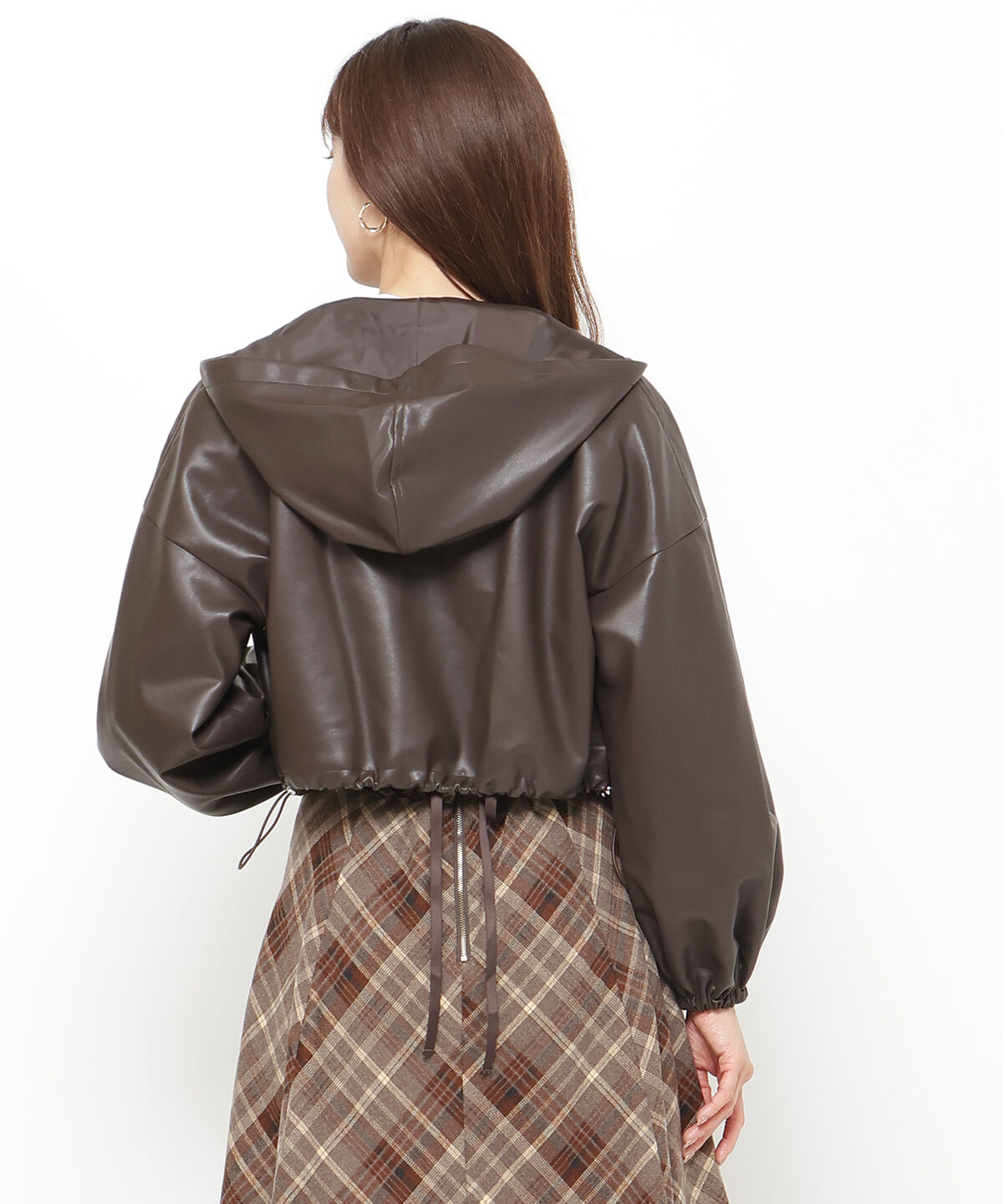 アンドクチュール「フェイクレザークロップドマンパ」|アウトドア|