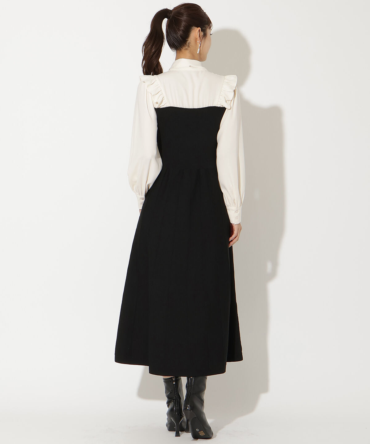 アンドクチュール「フリルショルダーボウタイドッキングワンピース」|ワンピース|