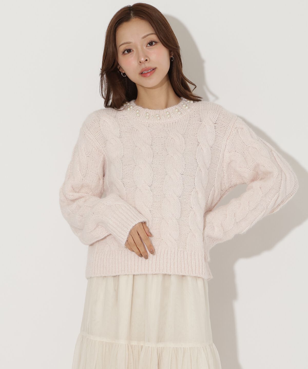 アンドクチュール「パール襟ケーブルニットプルオーバー」|ニット・セーター|