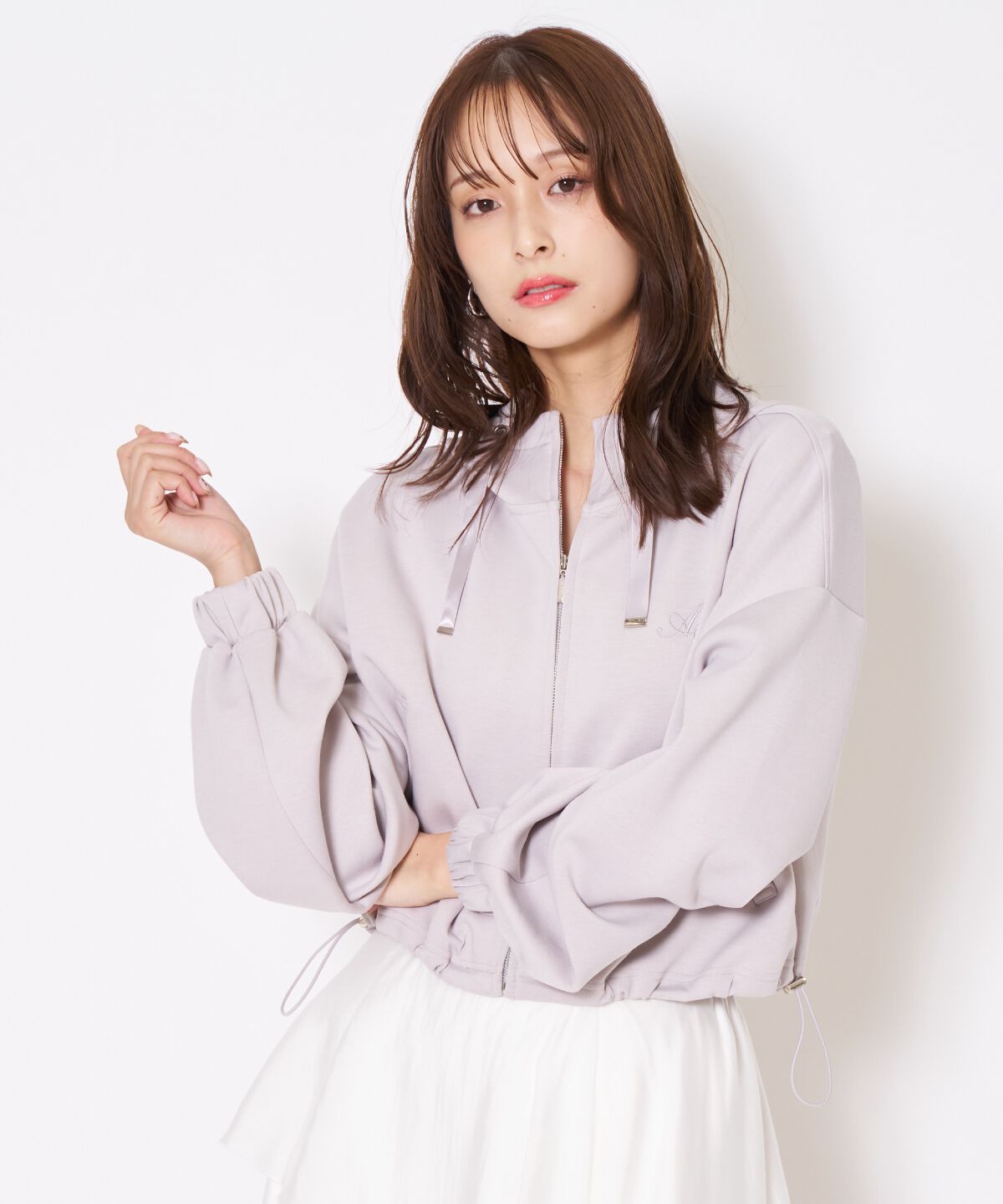 アンドクチュール「ロゴ刺繍ZIPパーカー」|パーカー|