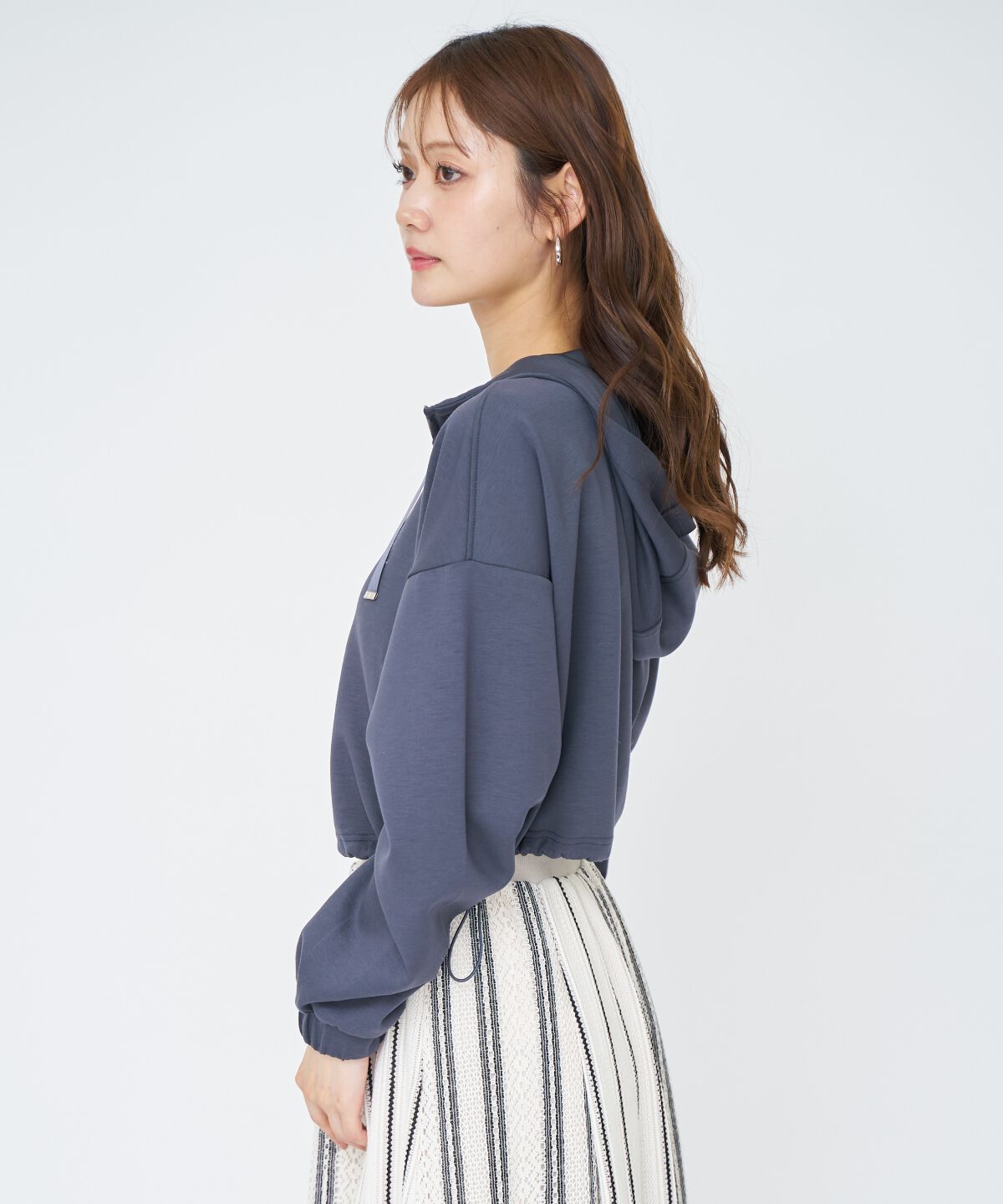 アンドクチュール「ロゴ刺繍ZIPパーカー」|パーカー|