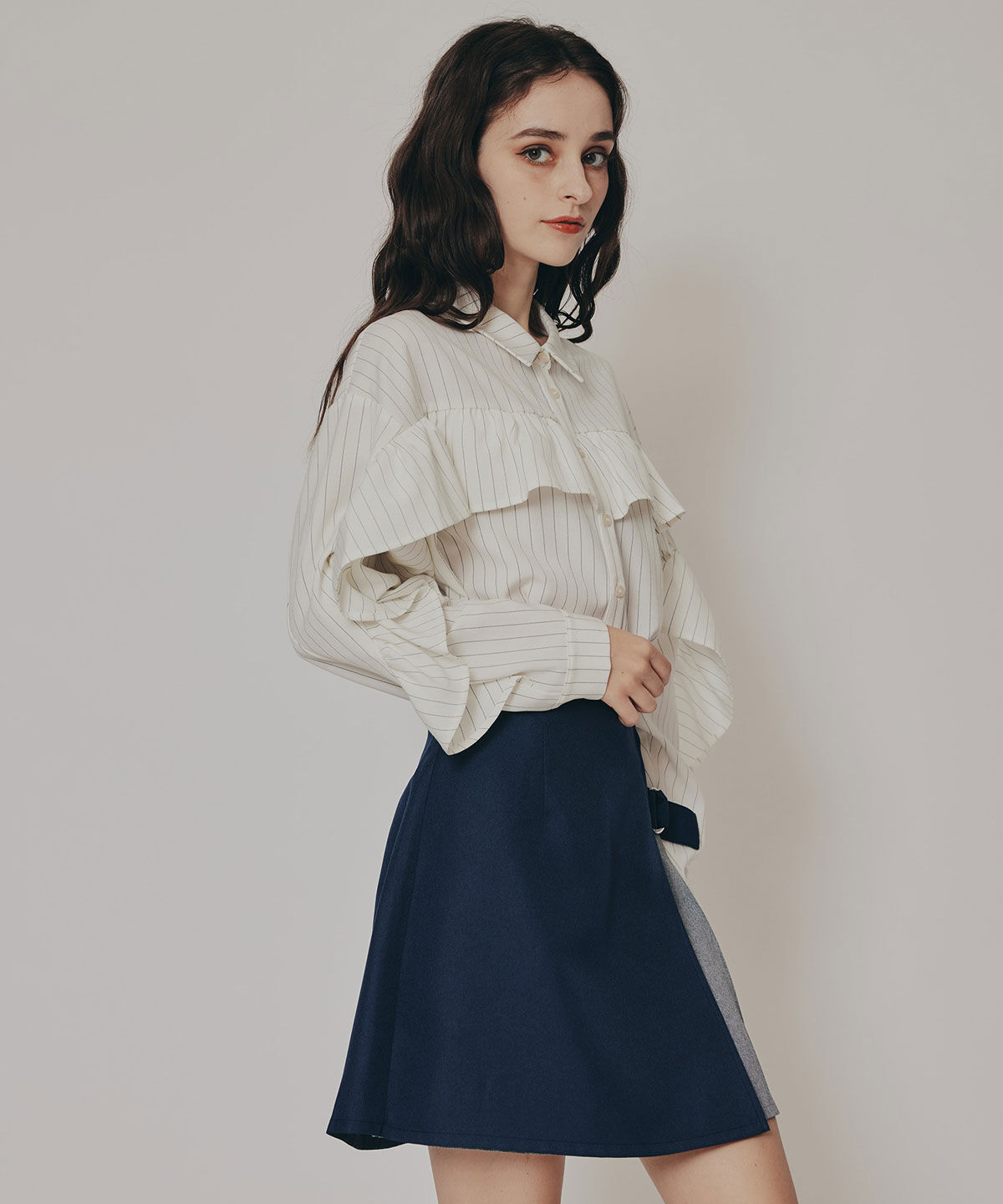 REDYAZEL「フリルラインストライプブラウス」|シャツ・ブラウス|
