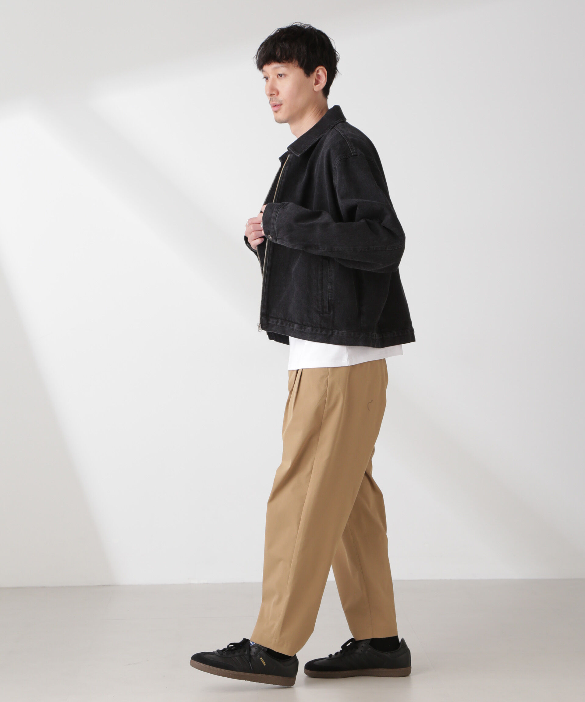 nano･universe「コットンライクツイルツータックテーパードイージーパンツ」|チノ|