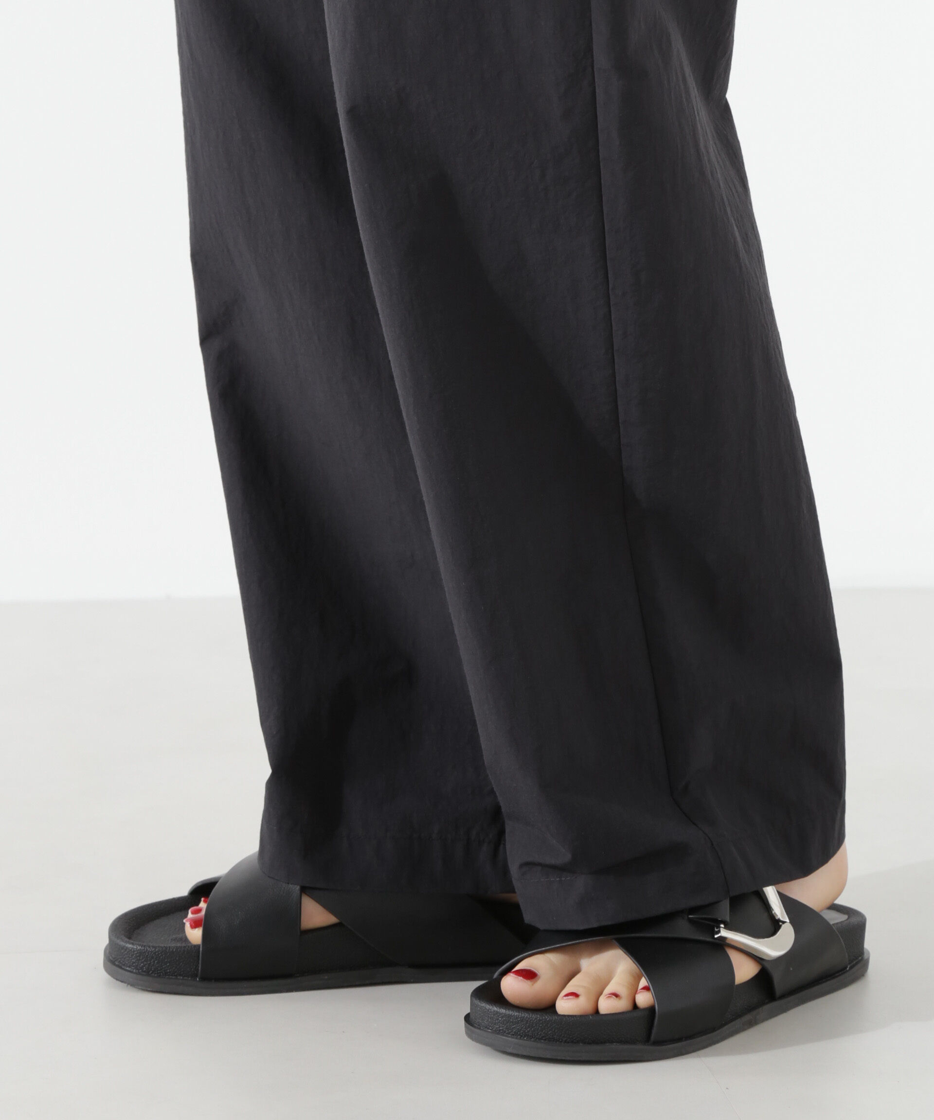 nano･universe「タスランワイドイージーパンツ」|チノ|