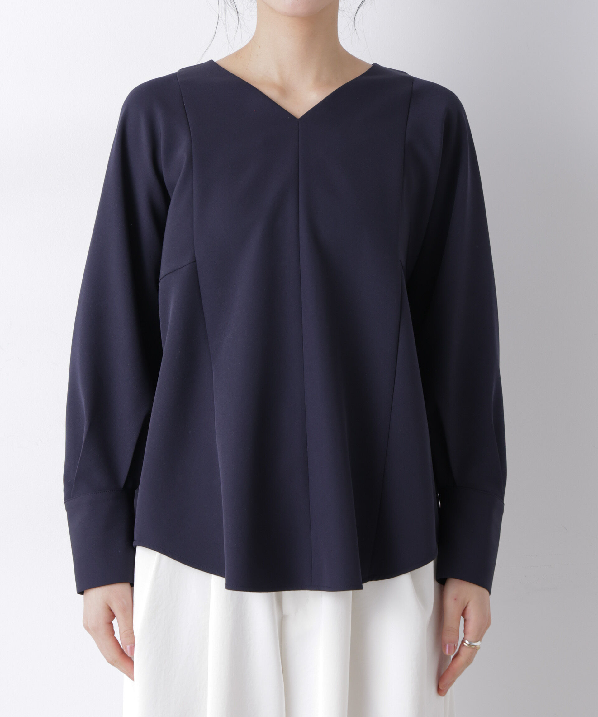 nano･universe「デイリーファンクション Vネックブラウス(セットアップ可)」|シャツ・ブラウス|