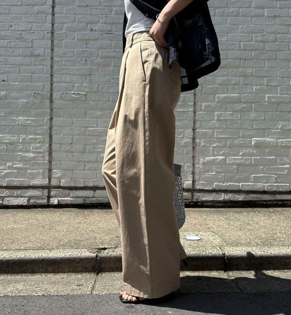 fredy emue「【低身長サイズ34有り】チノタックパンツ」|チノ|