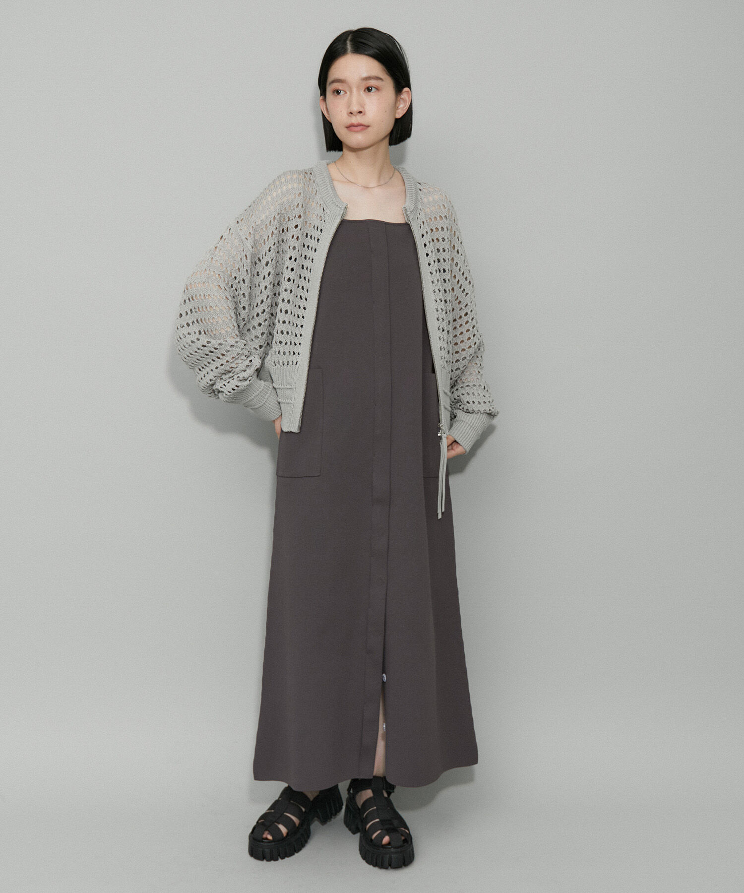 ADAM ET ROPE'「【WEB限定・サステナブル】ニットキャミスリットワンピース」|ワンピース|