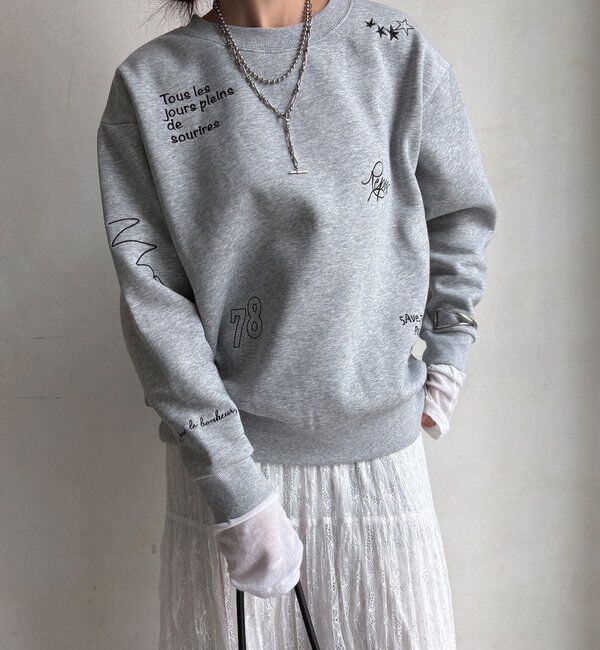  「【WEB限定】裏毛裏起毛ランダム刺繍ロゴトップス」|Tシャツ・カットソー|ライトグレー