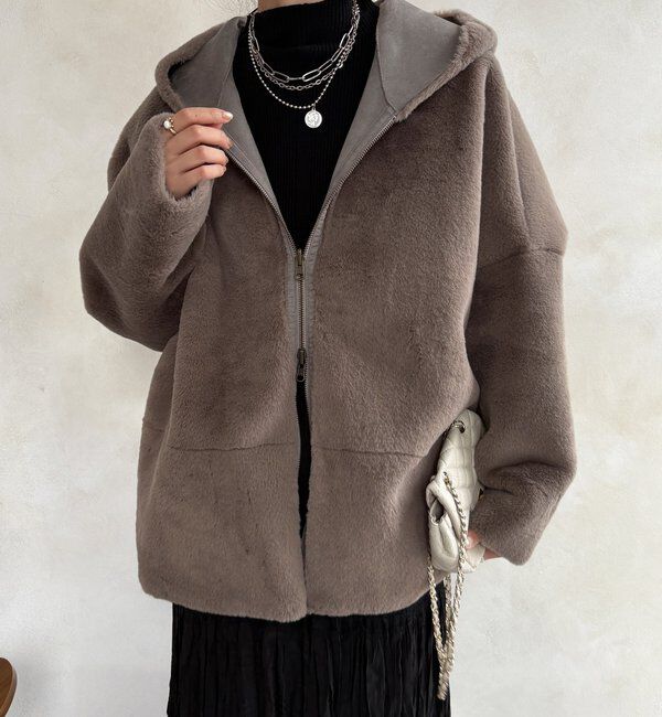  「リバーシブルフェイクムートンコート」|その他|