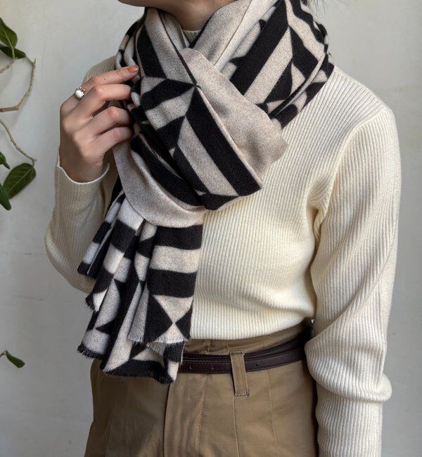  「【WEB限定】幾何柄プリントストール」|マフラー|