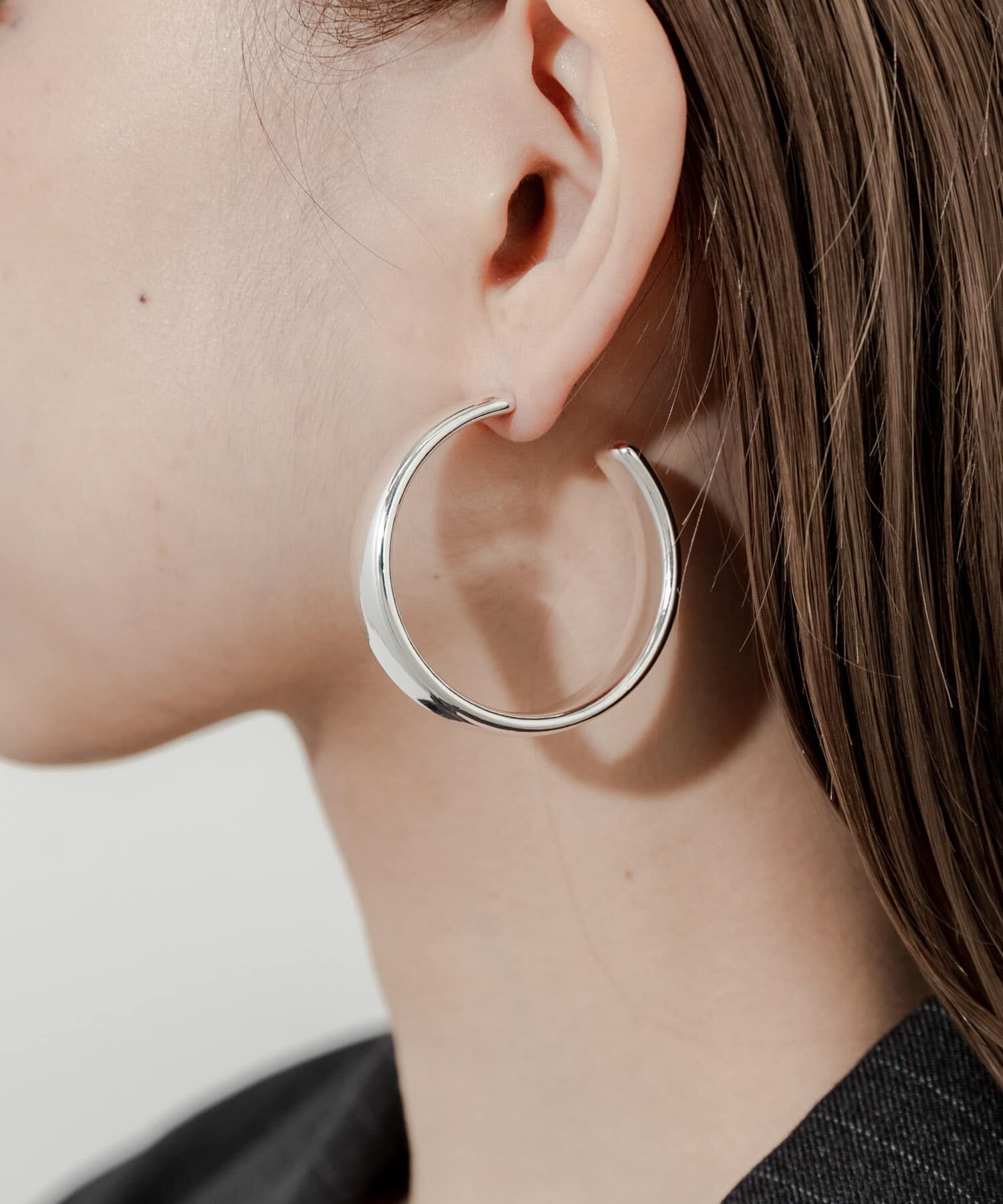 SMELLY「ボリュームフープワイドピアス」|ピアス|