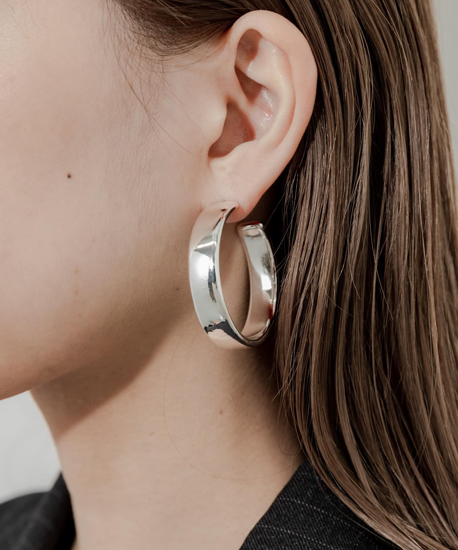 SMELLY「ボリュームフープワイドピアス」|ピアス|