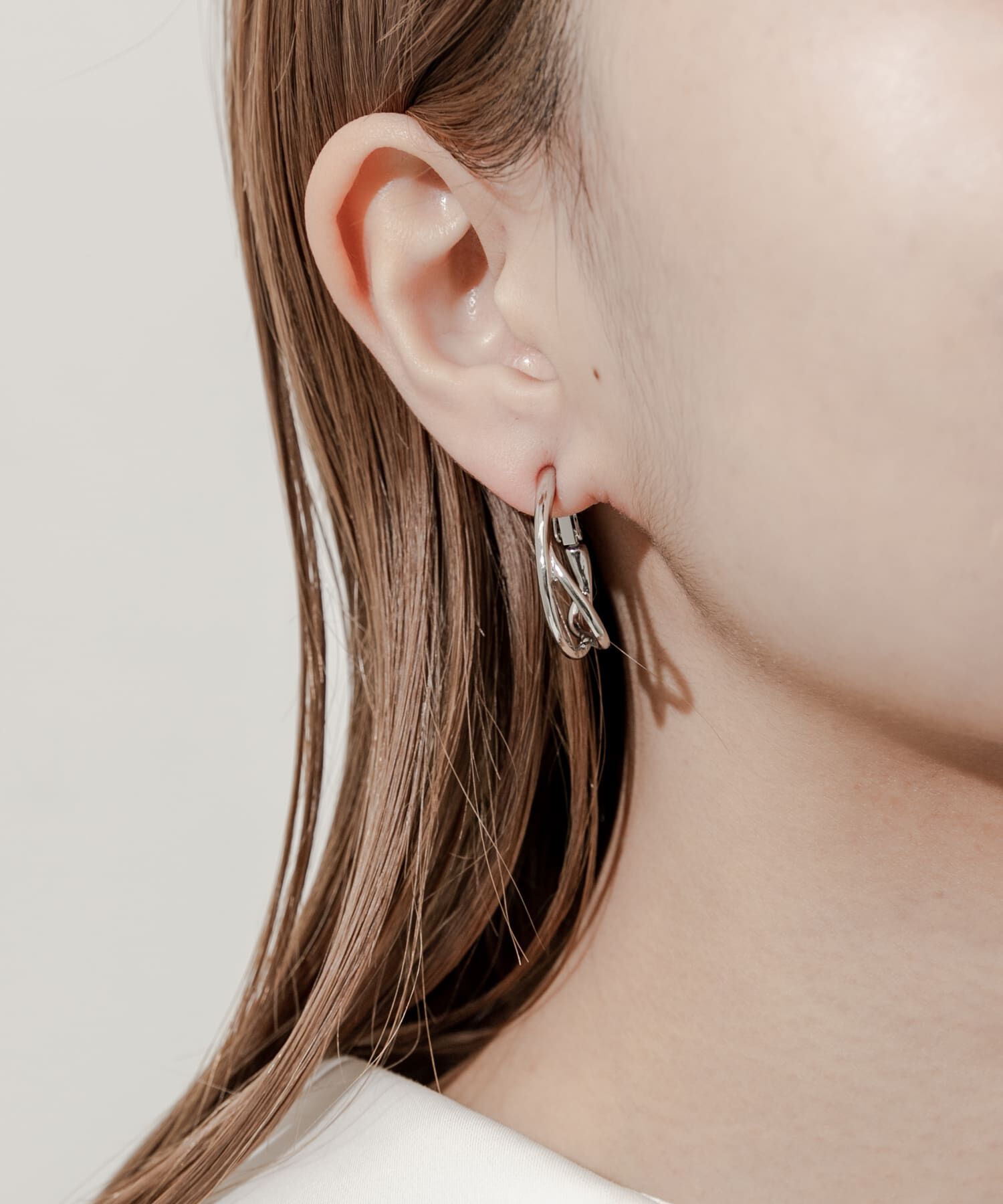 SMELLY「ニュアンスメタルフープイヤリング」|イヤリング|