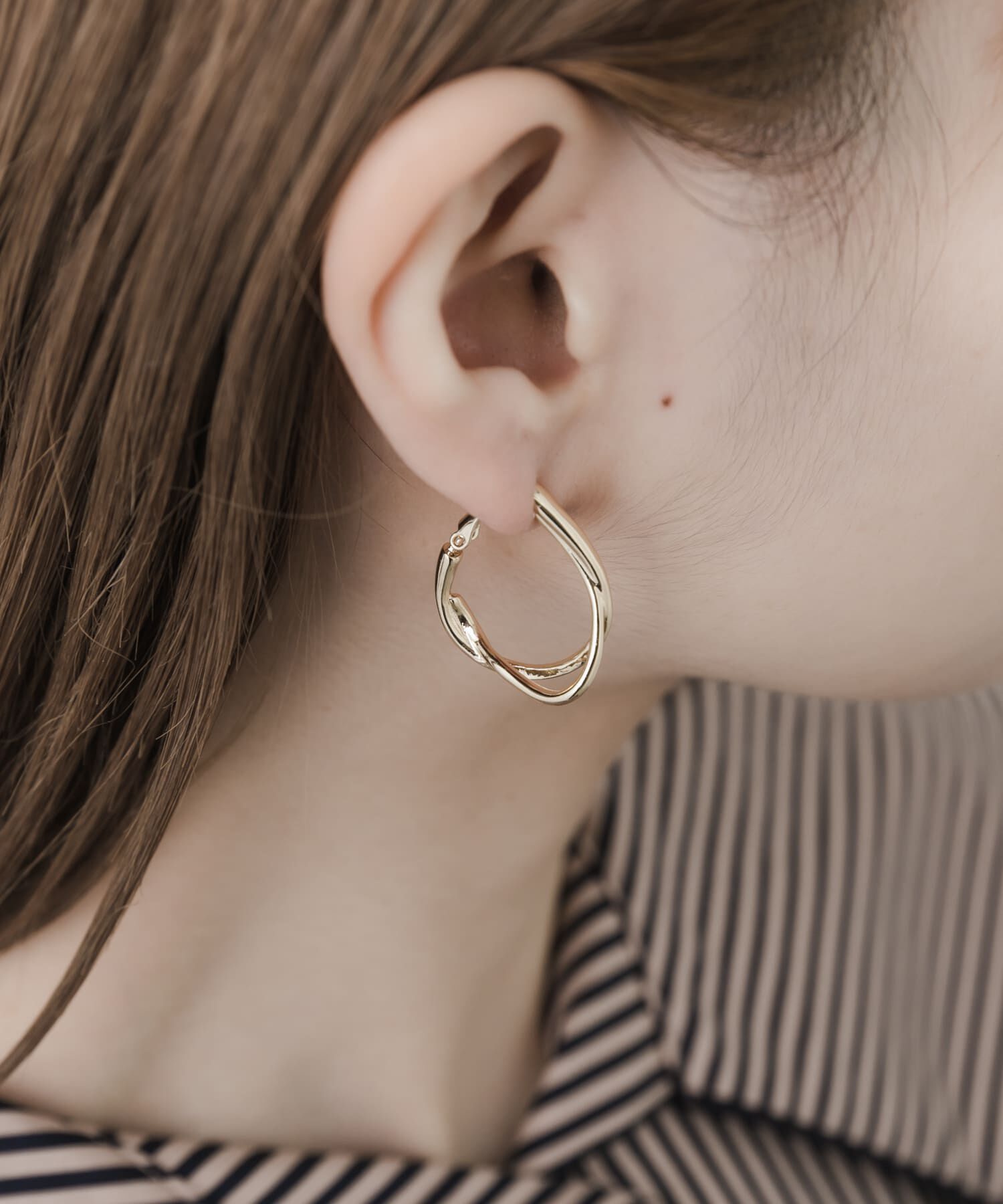 SMELLY「ニュアンスメタルフープイヤリング」|イヤリング|