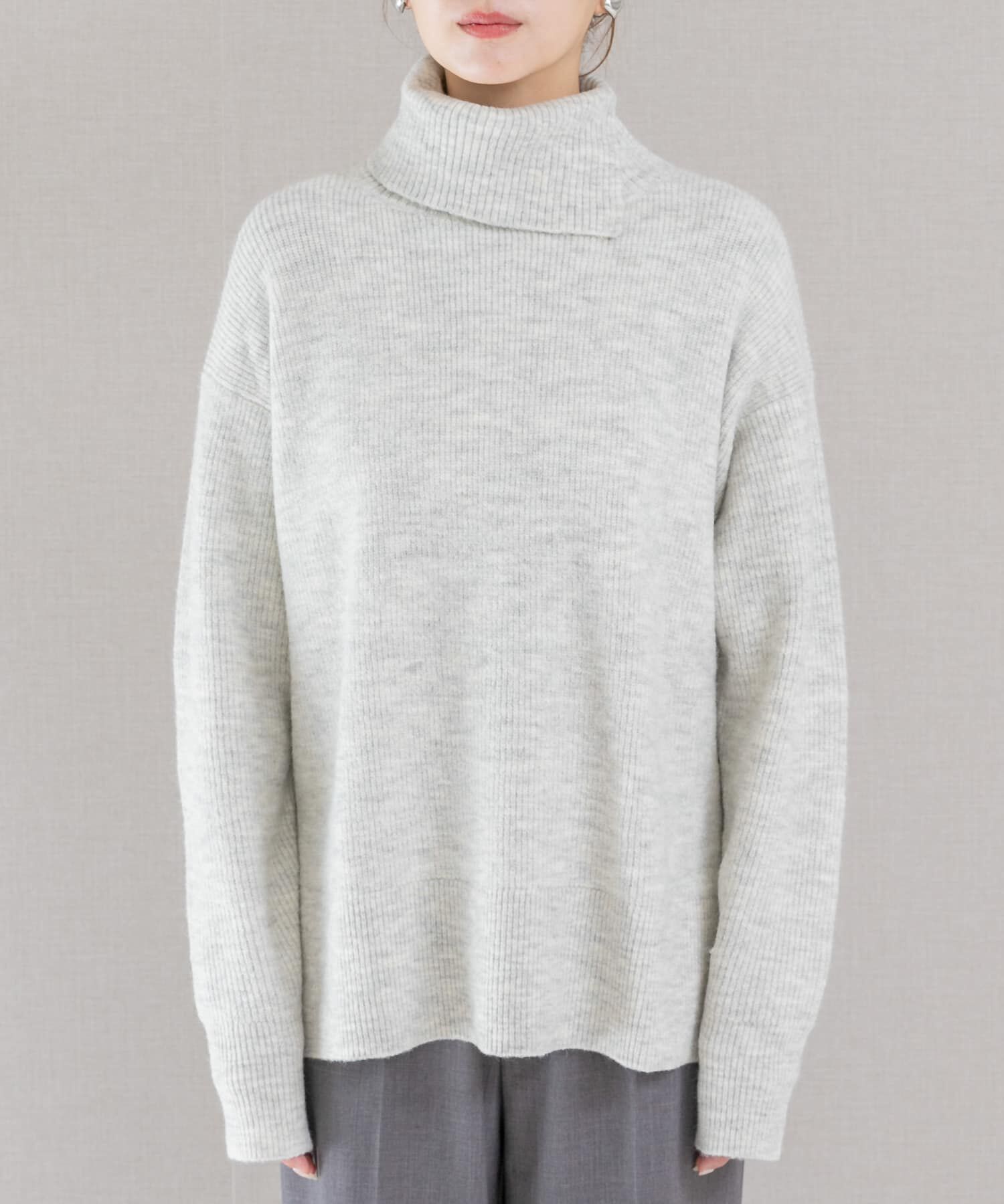 URBAN RESEARCH ROSSO「スリットタートルネックニット」|ニット・セーター|