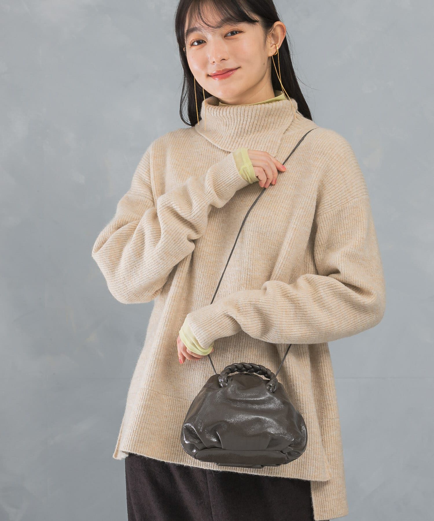 URBAN RESEARCH ROSSO「スリットタートルネックニット」|ニット・セーター|ライトベージュ