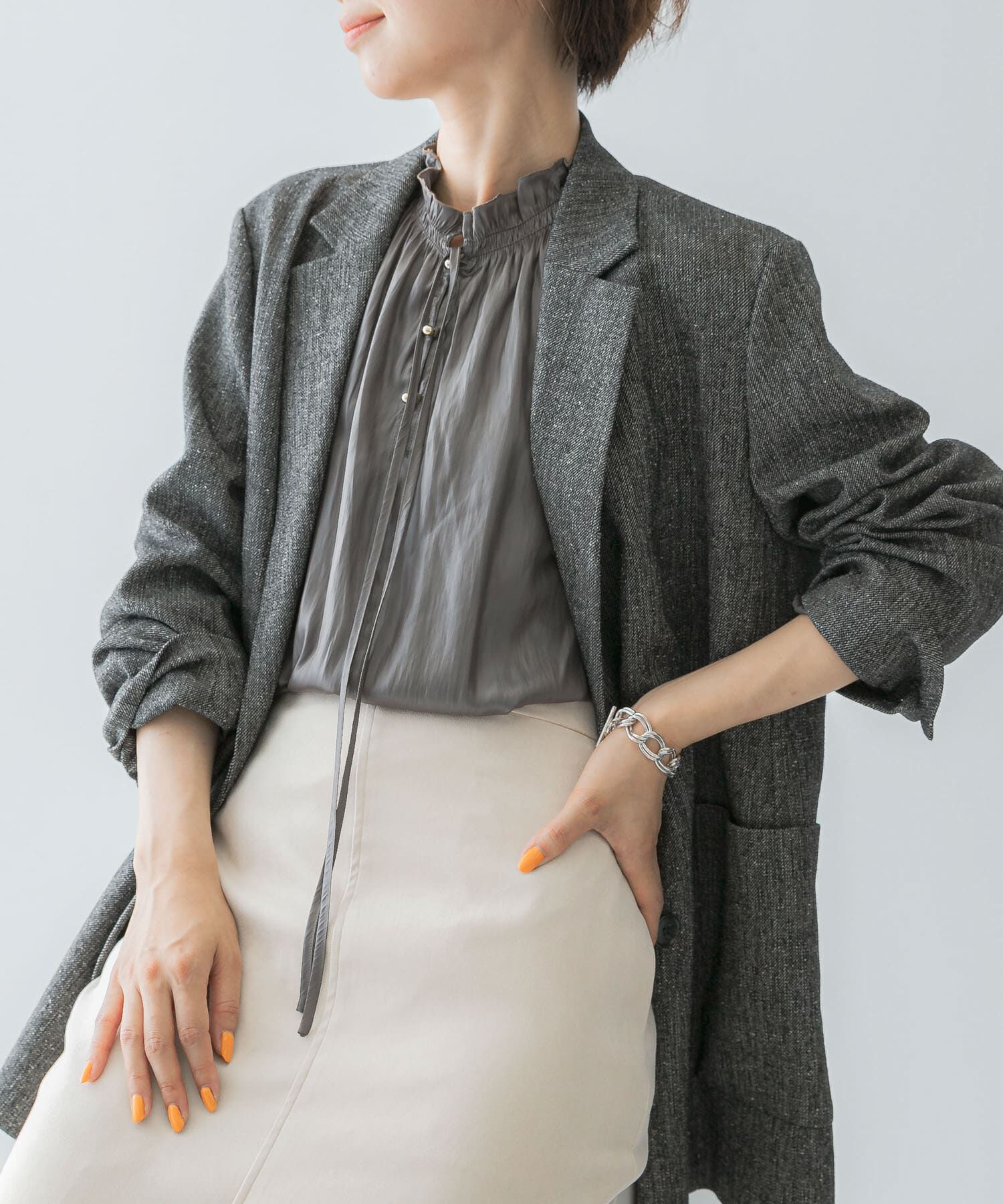 URBAN RESEARCH ROSSO「グロッシー2WAYネックギャザーブラウス」|シャツ・ブラウス|