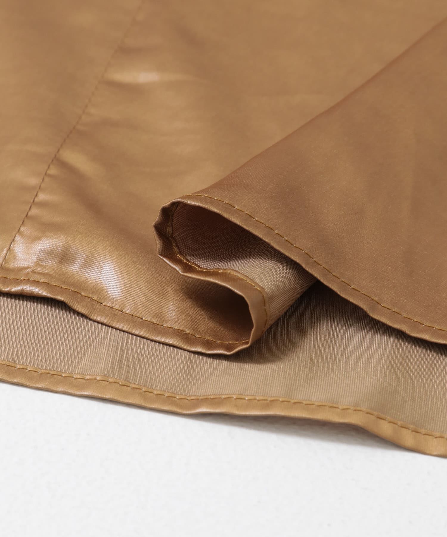 URBAN RESEARCH ROSSO「グロッシー2WAYネックギャザーブラウス」|シャツ・ブラウス|