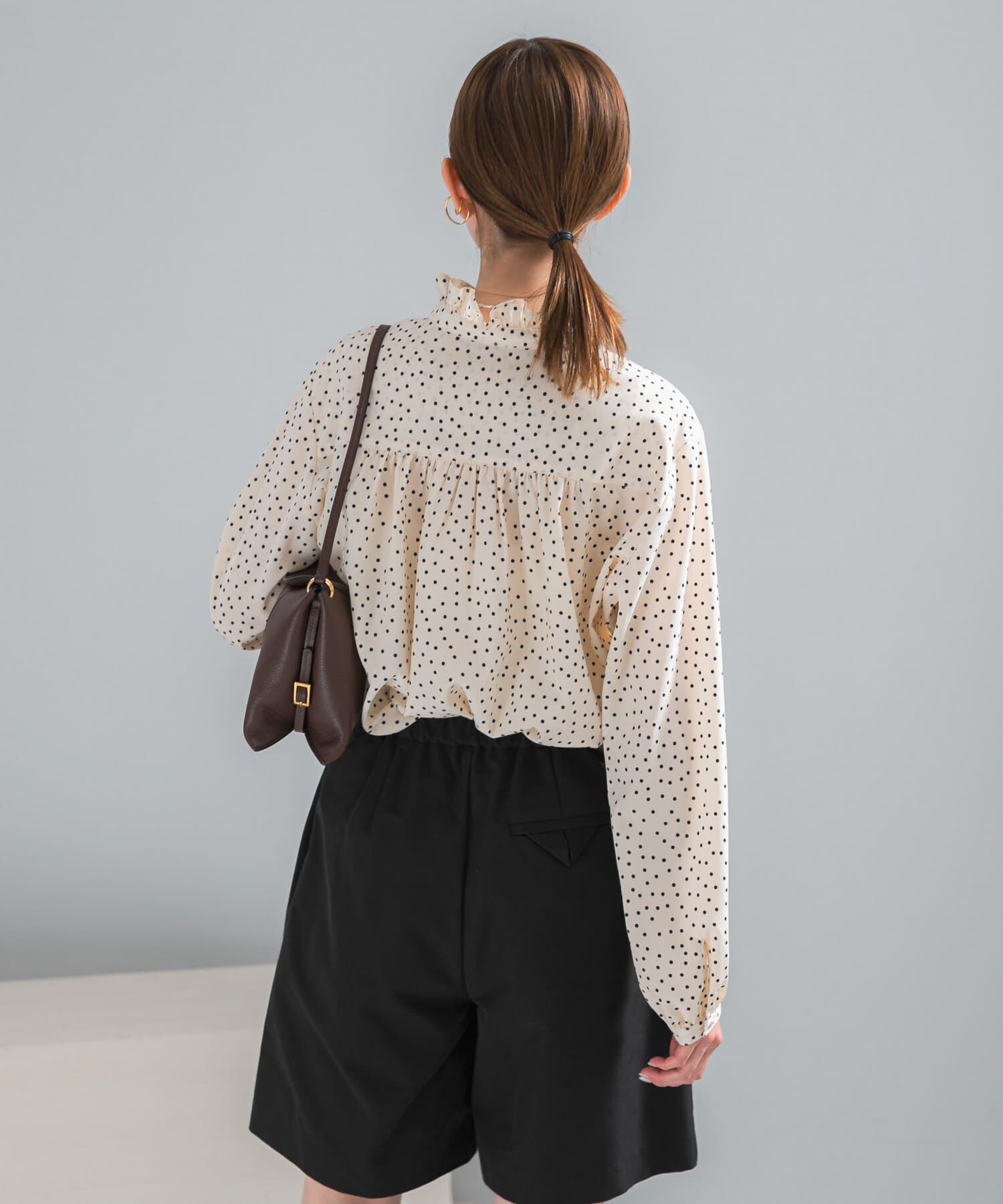 URBAN RESEARCH ROSSO「『WEB限定』フリルスタンドカラーシャツ」|シャツ・ブラウス|