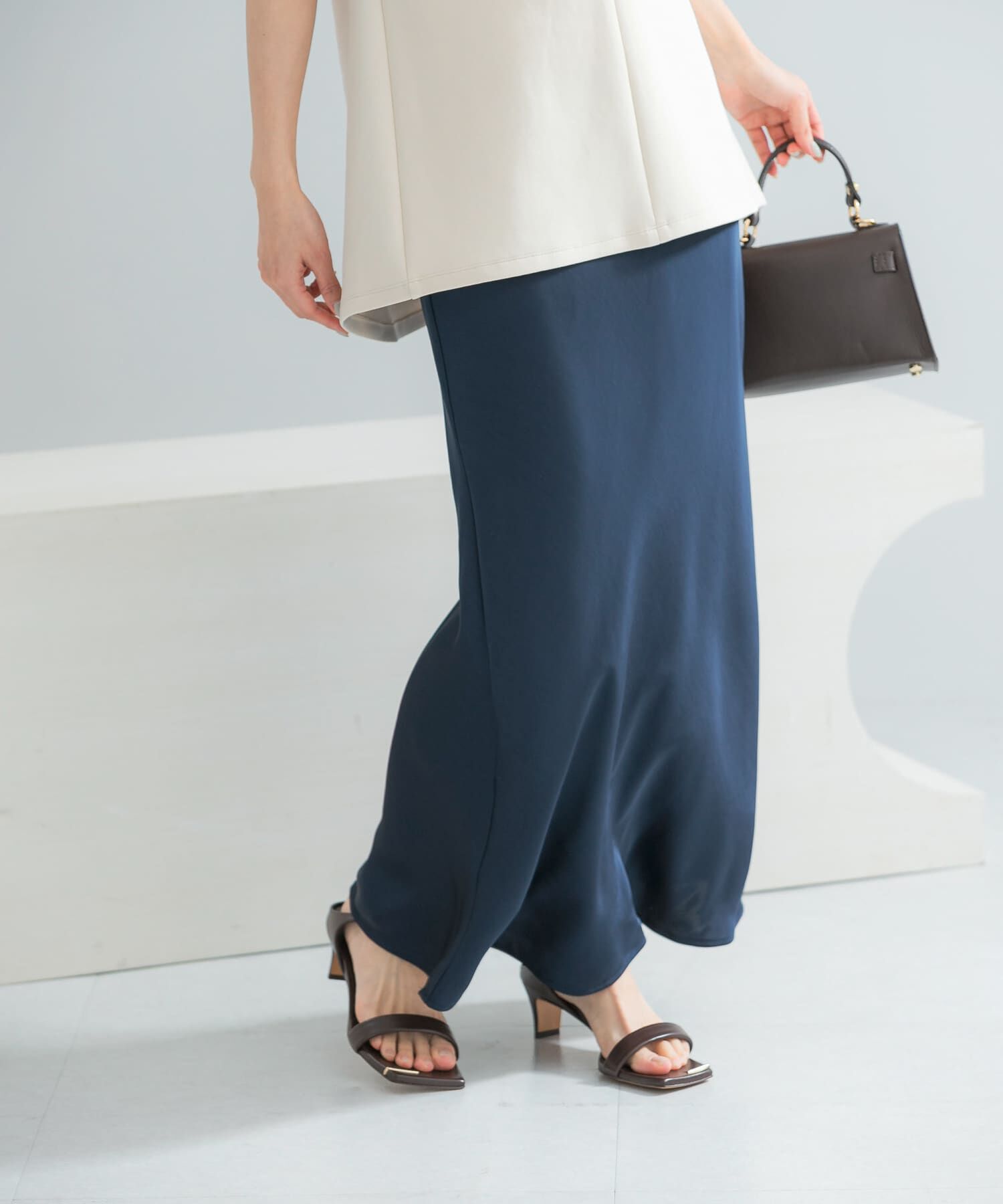 URBAN RESEARCH ROSSO「ヴィンテージシルキーサテンイージースカート」|スカート|