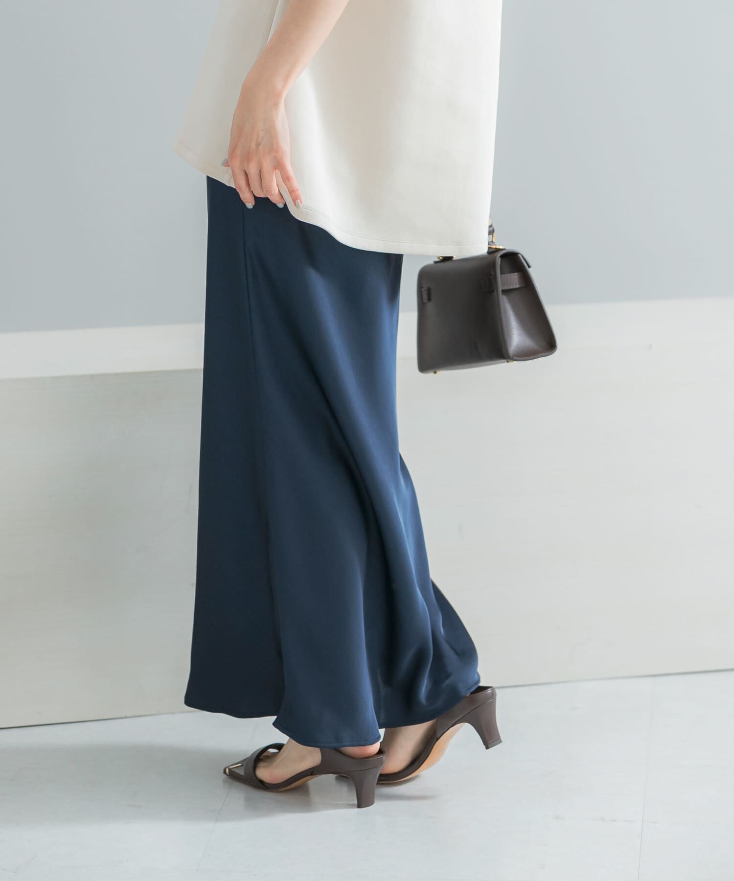 URBAN RESEARCH ROSSO「ヴィンテージシルキーサテンイージースカート」|スカート|