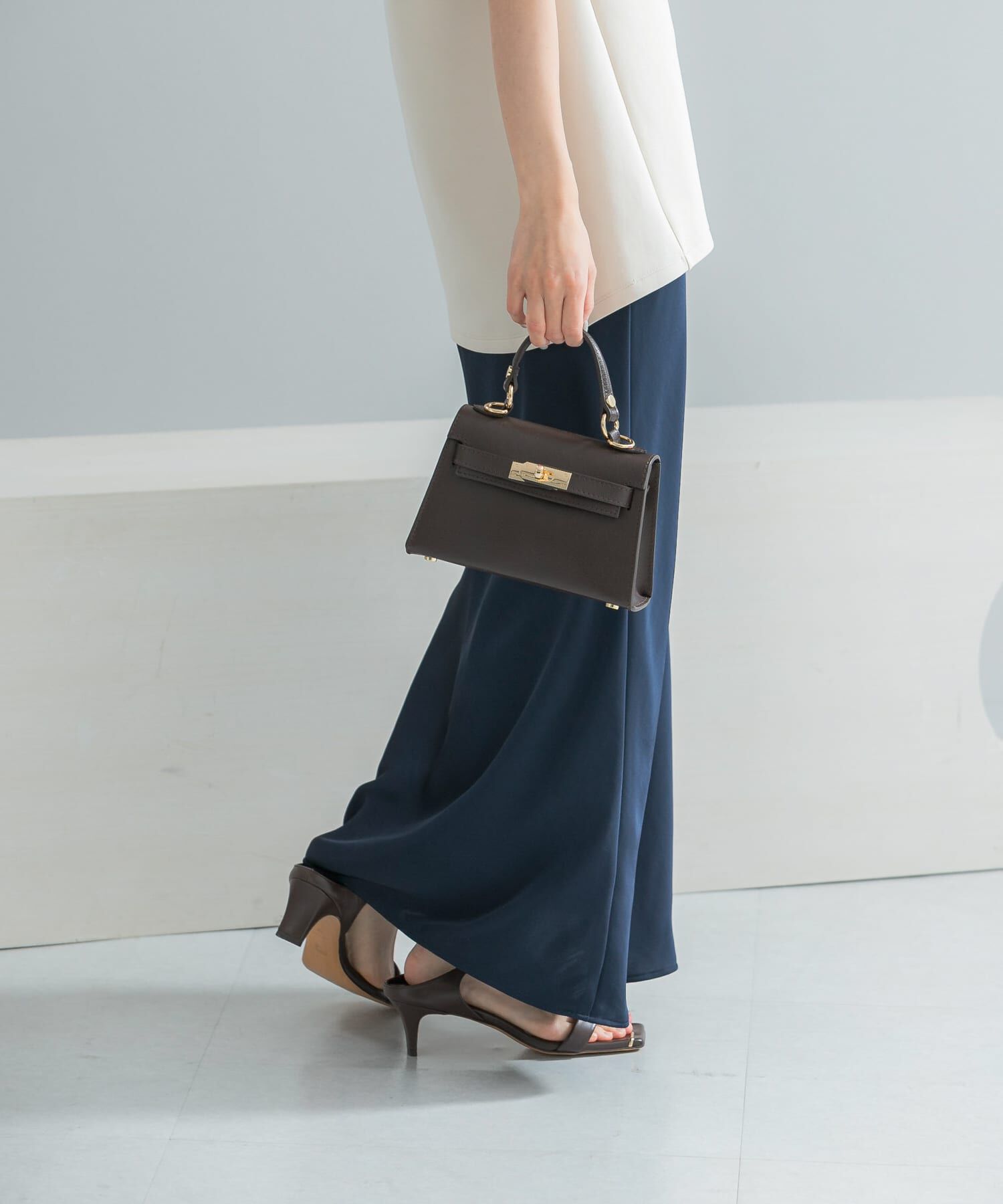 URBAN RESEARCH ROSSO「ヴィンテージシルキーサテンイージースカート」|スカート|