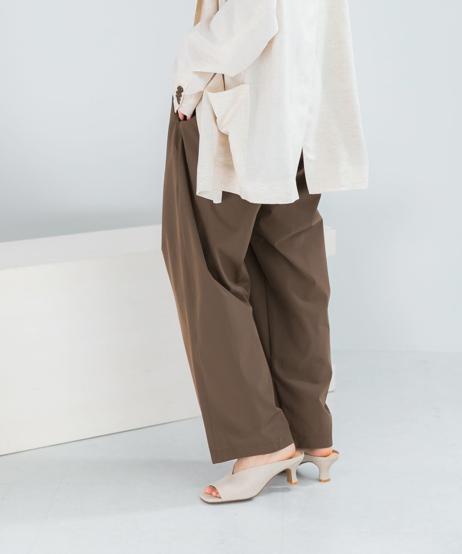 URBAN RESEARCH ROSSO「ELENDEEK　EASY TUCK COCOON PANTS」|その他|