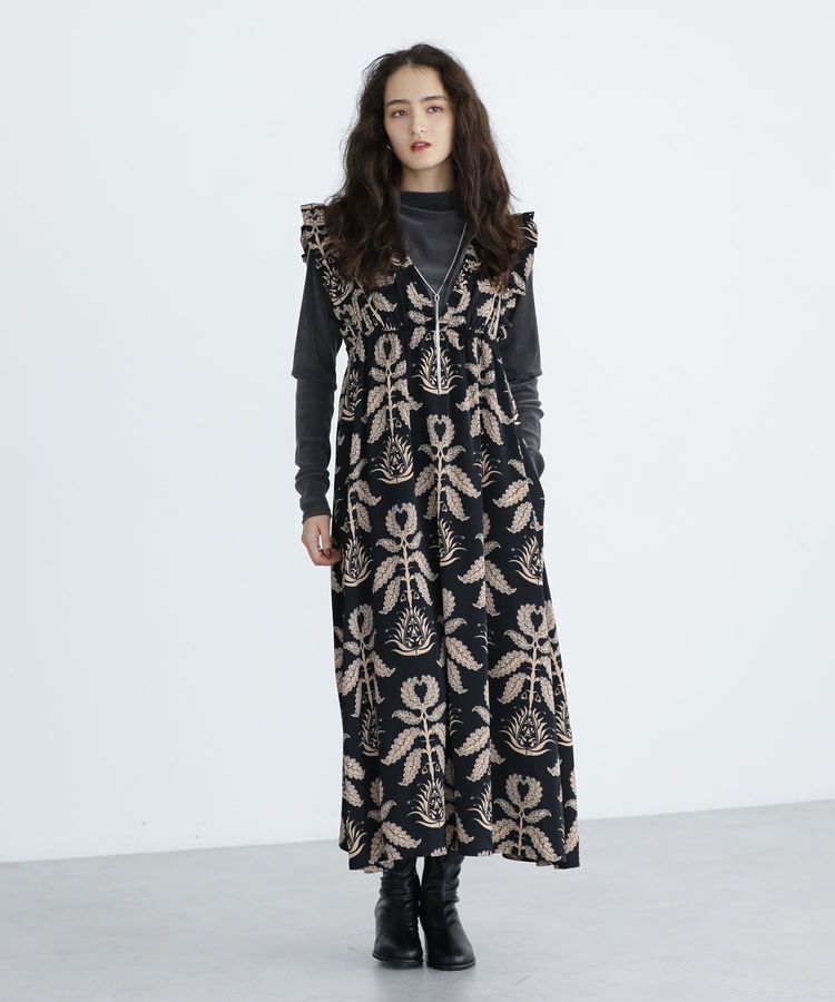 Green Parks「■ESCAR ボタニカルptフリルエプロンワンピース」|ワンピース|Black