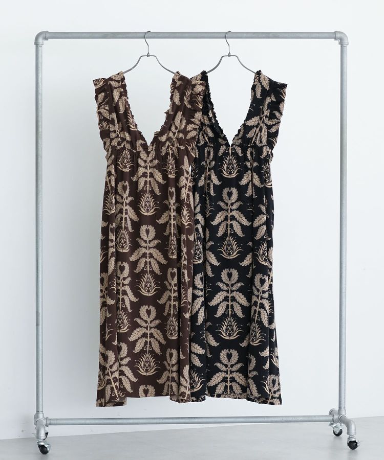 Green Parks「■ESCAR ボタニカルptフリルエプロンワンピース」|ワンピース|