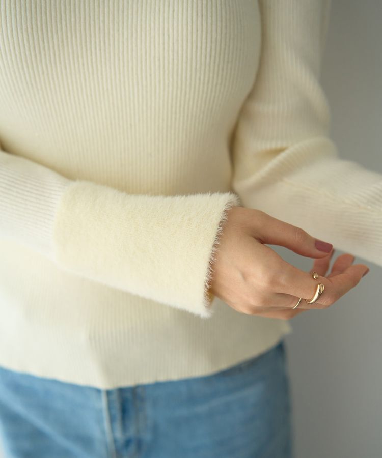 YECCA VECCA「フェザー襟スパンコールニット」|ニット・セーター|