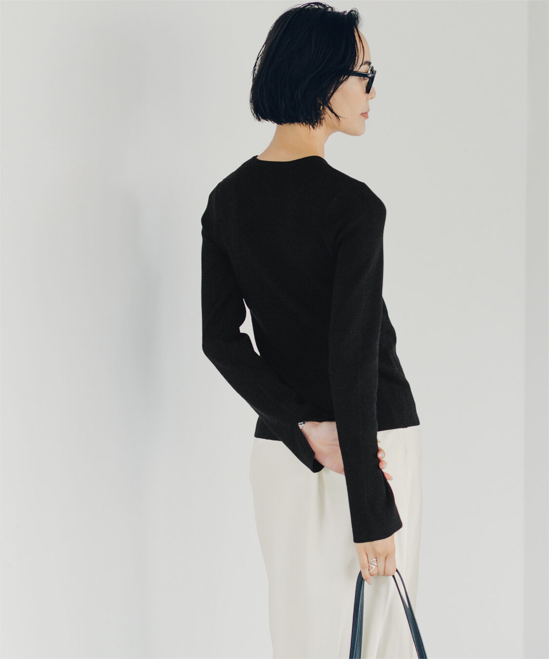 ur's「【小林有里さんコラボアイテム】袖スリットクルーネックニット」|ニット・セーター|