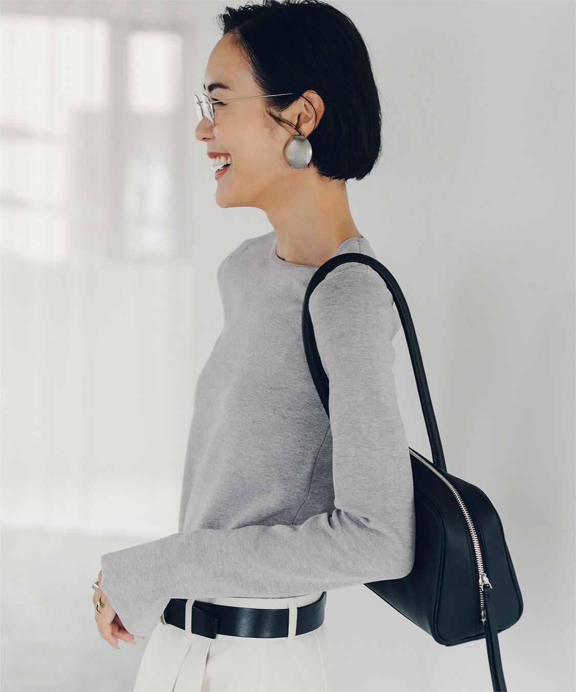 ur's「【小林有里さんコラボアイテム】袖スリットクルーネックニット」|ニット・セーター|