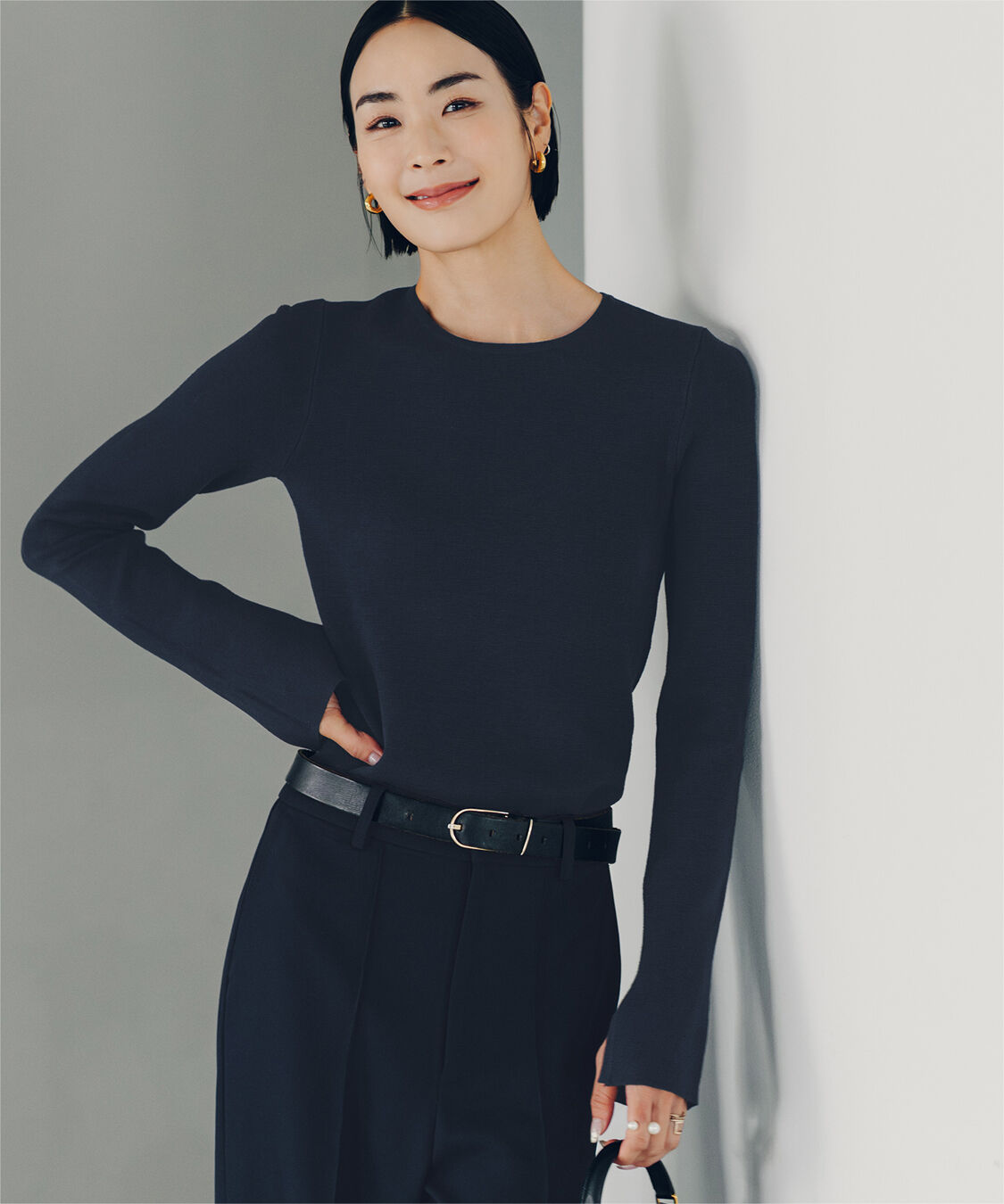 ur's「【小林有里さんコラボアイテム】袖スリットクルーネックニット」|ニット・セーター|