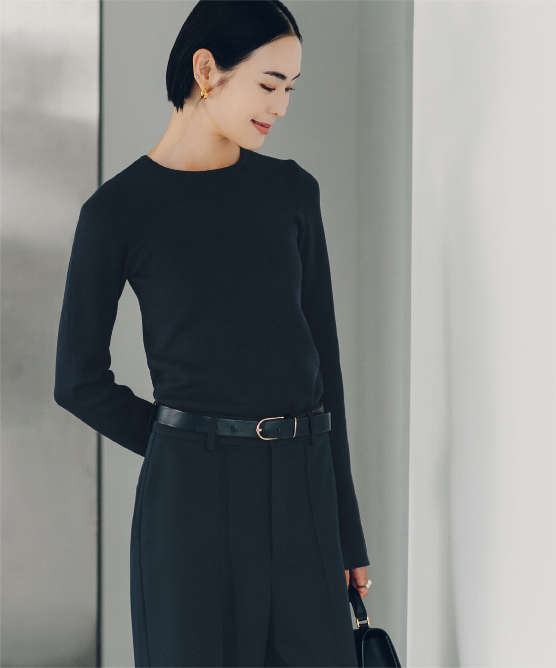 ur's「【小林有里さんコラボアイテム】袖スリットクルーネックニット」|ニット・セーター|