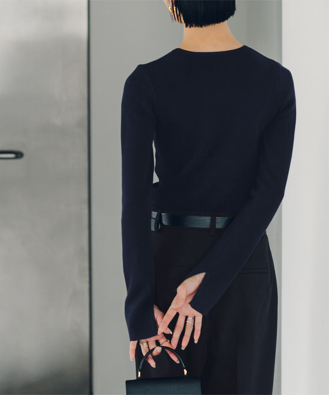 ur's「【小林有里さんコラボアイテム】袖スリットクルーネックニット」|ニット・セーター|