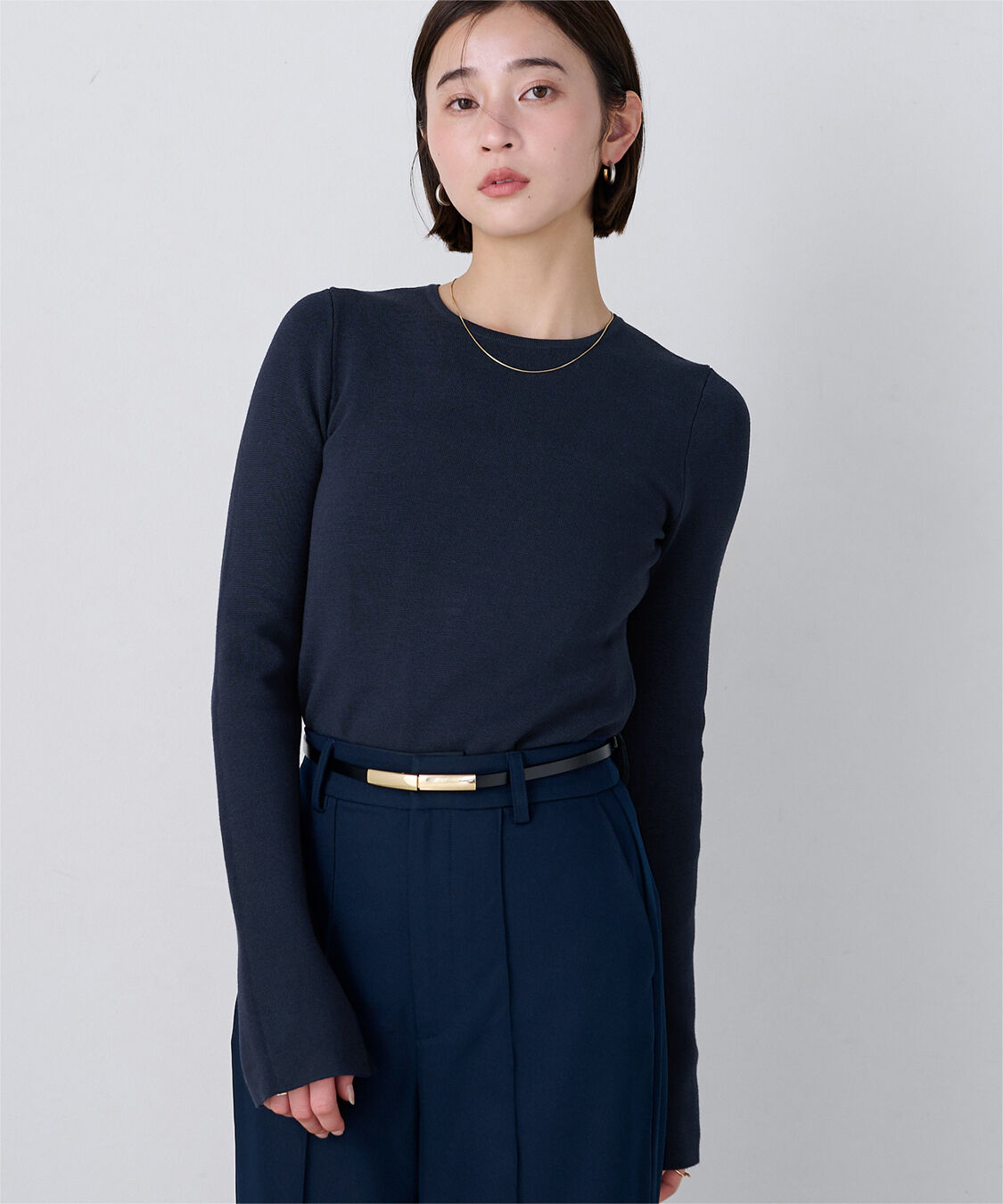 ur's「【小林有里さんコラボアイテム】袖スリットクルーネックニット」|ニット・セーター|